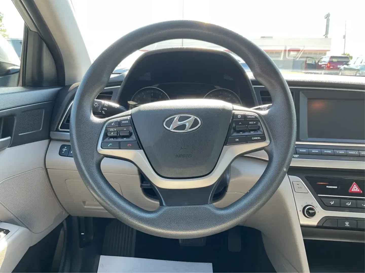2018 Hyundai Elantra SEL (KMHD84LF3JU) with an Nu 2L I-4 DOHC engine, located at 880 E. National Road, Vandalia, OH, 45377, (937) 908-9800, 39.891918, -84.183594 - Are you in the market for a reliable and stylish vehicle that fits your lifestyle? The 2018 Hyundai Elantra SEL, available at Advantage Car and Credit in Vandalia, OH, is your perfect companion for both daily commutes and weekend adventures. With its sophisticated design and smart technology, this s - Photo#16