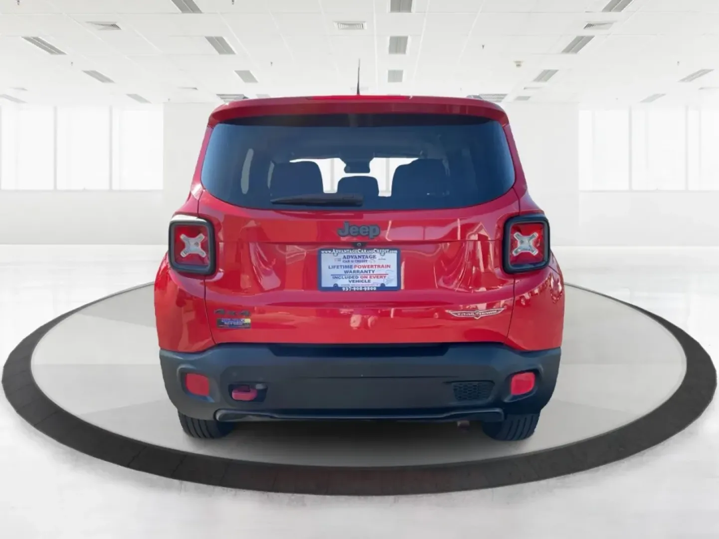 2016 Jeep Renegade Trailhawk (ZACCJBCTXGP) with an Tigershark MultiAir 2.4L I-4 variable valve contro engine, located at 1099 N County Rd 25A , Troy, OH, 45373, (937) 908-9800, 40.057079, -84.212883 - **Experience Adventure and Comfort with the 2016 Jeep Renegade Trailhawk!**<br /> <br /> Are you ready to elevate your lifestyle with a versatile vehicle that's perfect for weekend getaways, daily commutes, and everything in between? Look no further than the 2016 Jeep Renegade Trailhawk available at - Photo#3