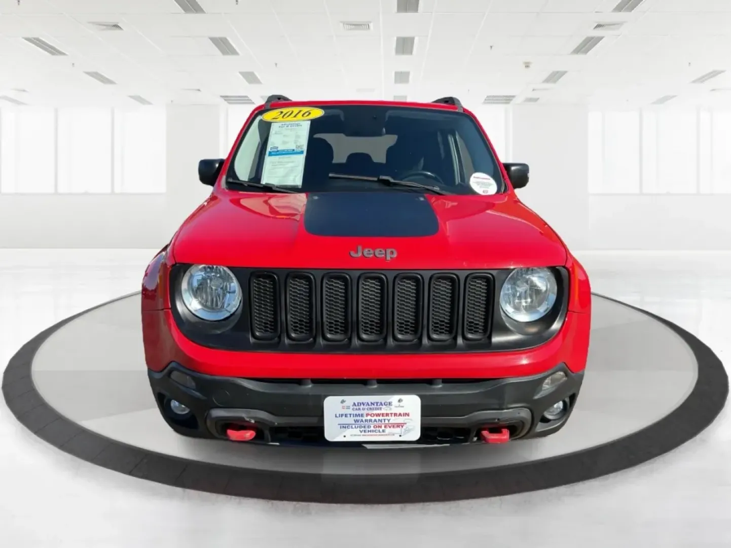 2016 Jeep Renegade Trailhawk (ZACCJBCTXGP) with an Tigershark MultiAir 2.4L I-4 variable valve contro engine, located at 1099 N County Rd 25A , Troy, OH, 45373, (937) 908-9800, 40.057079, -84.212883 - **Experience Adventure and Comfort with the 2016 Jeep Renegade Trailhawk!**<br /> <br /> Are you ready to elevate your lifestyle with a versatile vehicle that's perfect for weekend getaways, daily commutes, and everything in between? Look no further than the 2016 Jeep Renegade Trailhawk available at - Photo#7