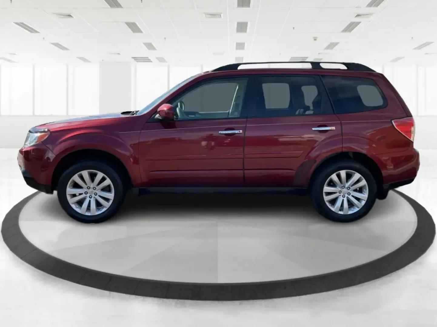 2011 Subaru Forester 2.5X Limited (JF2SHAEC3BH) with an 2.5L H-4 DOHC engine, located at 8750 N County Rd 25A, Piqua, OH, 45356, (937) 908-9800, 40.164391, -84.232513 - **Explore the Outdoors with Confidence in this 2011 Subaru Forester at Advantage Car and Credit - Piqua!**<br /> <br /> Are you ready for your next weekend adventure? This 2011 Subaru Forester, with its rugged exterior and exceptional off-road capabilities, is the ideal SUV for those who crave explo - Photo#5