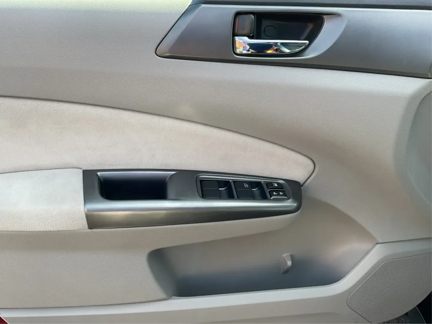 2011 Subaru Forester 2.5X Limited (JF2SHAEC3BH) with an 2.5L H-4 DOHC engine, located at 1099 N County Rd 25A , Troy, OH, 45373, (937) 908-9800, 40.057079, -84.212883 - **Explore the Outdoors with Confidence in this 2011 Subaru Forester at Advantage Car and Credit - Piqua!**<br /> <br /> Are you ready for your next weekend adventure? This 2011 Subaru Forester, with its rugged exterior and exceptional off-road capabilities, is the ideal SUV for those who crave explo - Photo#17