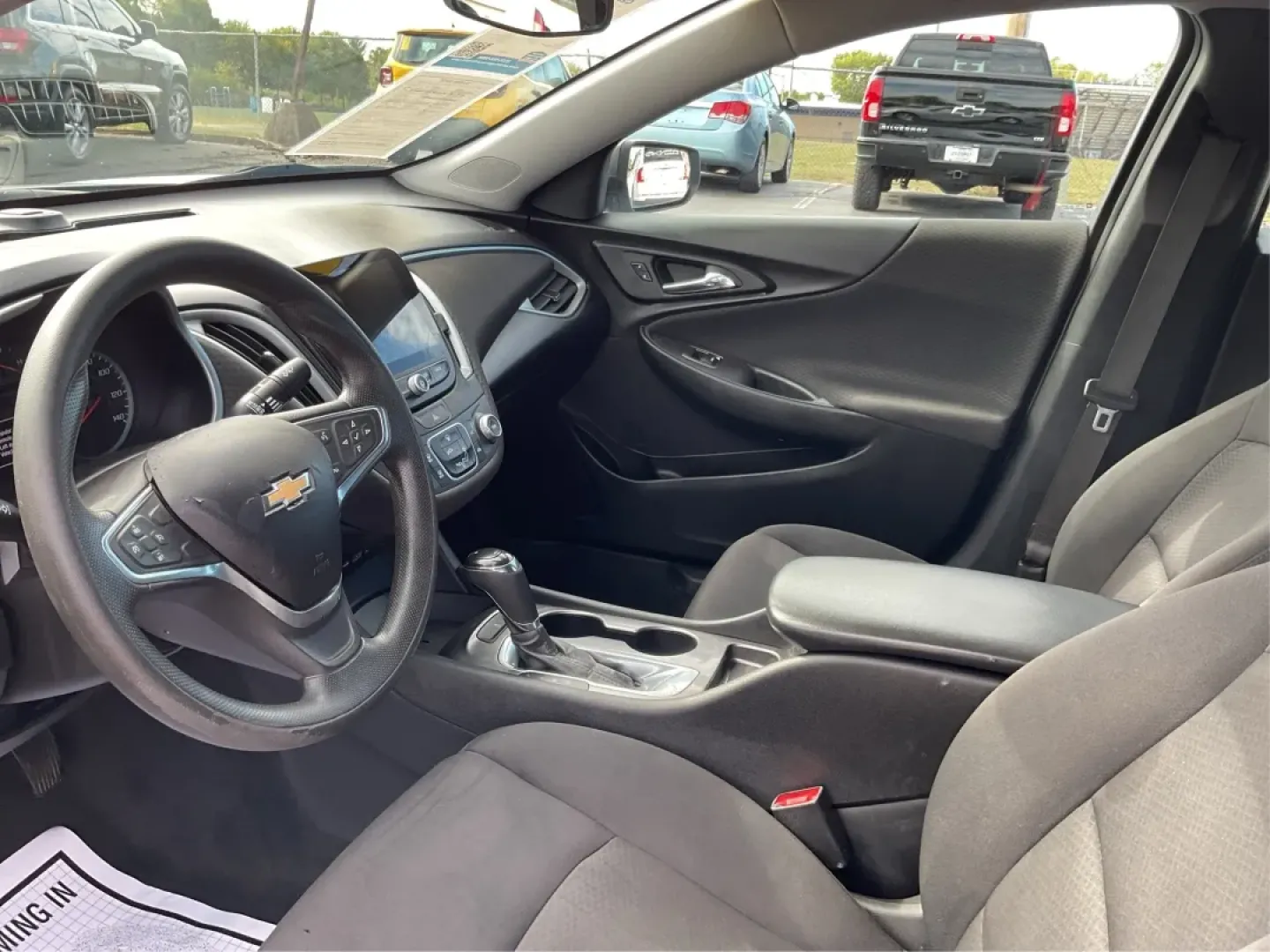 2019 Chevrolet Malibu 1LS (1G1ZB5STXKF) with an ECOTEC 1.5L I-4 gasoline direct injection engine, located at 401 Woodman Dr, Riverside, OH, 45431, (937) 908-9800, 39.760899, -84.123421 - Looking for a reliable sedan that fits seamlessly into your lifestyle? The 2019 Chevrolet Malibu 1LS, now available at Advantage Car and Credit in Riverside, OH, is the perfect blend of style, comfort, and functionality. Whether you're commuting to work, running errands around town, or planning a we - Photo#9