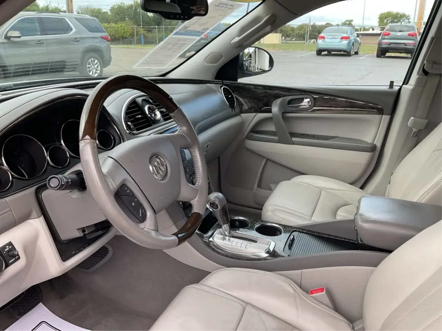 2013 Buick Enclave Leather (5GAKRCKD8DJ) with an 3.6L V-6 gasoline direct injection engine, located at 401 Woodman Dr, Riverside, OH, 45431, (937) 908-9800, 39.760899, -84.123421 - Are you looking for a spacious family SUV that combines comfort, style, and technology? Look no further than this stunning 2013 Buick Enclave, available now at Advantage Car and Credit in Riverside, OH! Perfect for growing families or those who love weekend adventures, this vehicle effortlessly marr - Photo#9
