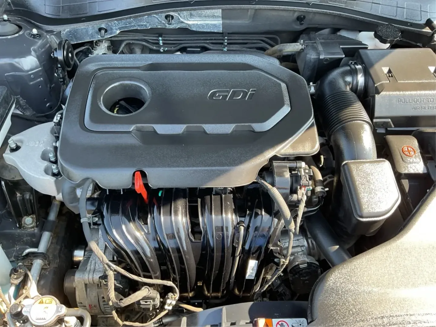 2017 Kia Optima LX (5XXGT4L37HG) with an Theta II 2.4L I-4 gasoline direct injection engine, located at 1184 Kauffman Ave, Fairborn, OH, 45324, (937) 908-9800, 39.807072, -84.030914 - Discover the perfect blend of style and functionality with this 2017 Kia Optima LX, available at Advantage Car and Credit, your trusted Buy Here Pay Here dealership in Fairborn, OH. Whether you're commuting to work, shuttling the kids to school, or planning a weekend getaway, this sedan is designed - Photo#11