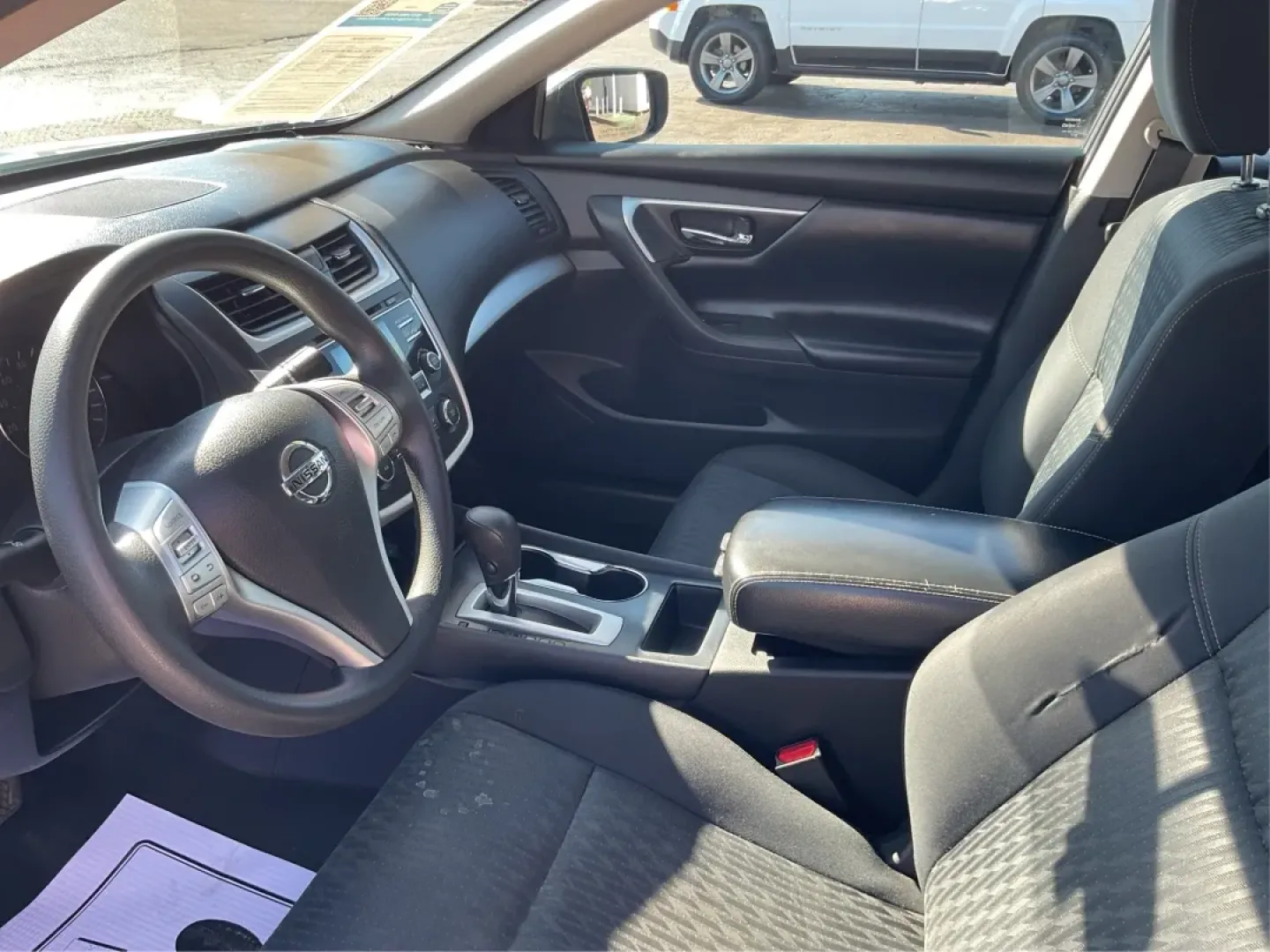 2017 Nissan Altima 2.5 S (1N4AL3AP1HC) with an 2.5L I-4 DOHC engine, located at 4508 South Dixie Dr, Moraine, OH, 45439, (937) 908-9800, 39.689976, -84.218452 - Elevate your daily driving experience with the perfect blend of style, performance, and affordability. At Advantage Car and Credit in Moraine, OH, we understand that finding reliable transportation is essential for your busy lifestyle-whether you're commuting to work, running errands, or embarking o - Photo#9