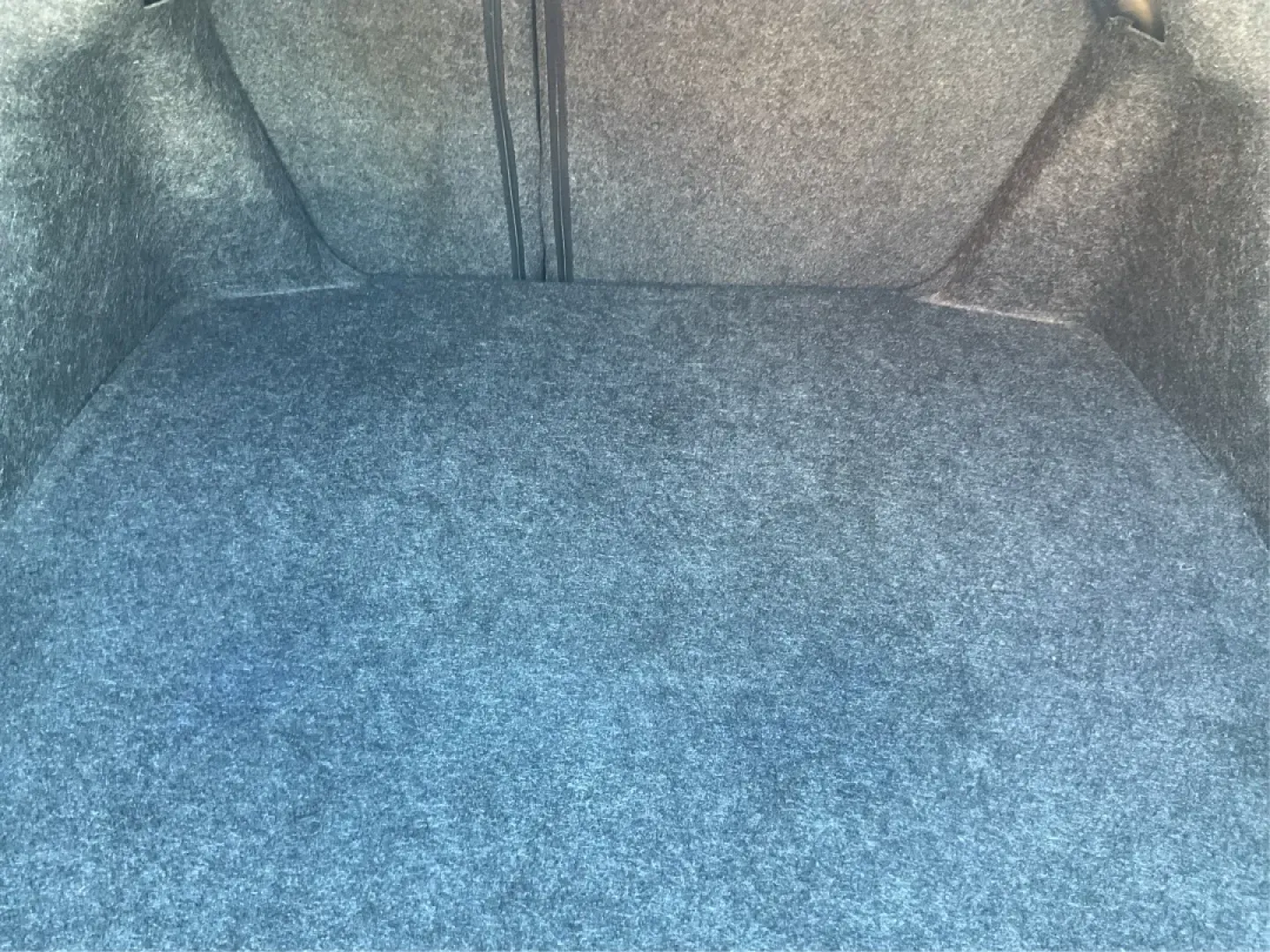 2017 Nissan Altima 2.5 S (1N4AL3AP1HC) with an 2.5L I-4 DOHC engine, located at 4508 South Dixie Dr, Moraine, OH, 45439, (937) 908-9800, 39.689976, -84.218452 - Elevate your daily driving experience with the perfect blend of style, performance, and affordability. At Advantage Car and Credit in Moraine, OH, we understand that finding reliable transportation is essential for your busy lifestyle-whether you're commuting to work, running errands, or embarking o - Photo#12