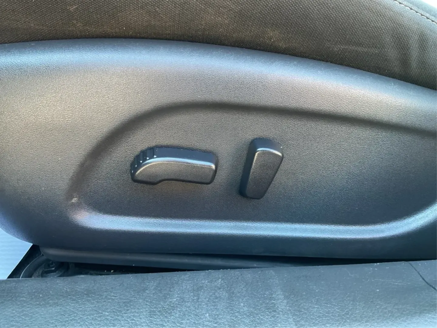 2017 Nissan Altima 2.5 S (1N4AL3AP1HC) with an 2.5L I-4 DOHC engine, located at 4508 South Dixie Dr, Moraine, OH, 45439, (937) 908-9800, 39.689976, -84.218452 - Elevate your daily driving experience with the perfect blend of style, performance, and affordability. At Advantage Car and Credit in Moraine, OH, we understand that finding reliable transportation is essential for your busy lifestyle-whether you're commuting to work, running errands, or embarking o - Photo#17