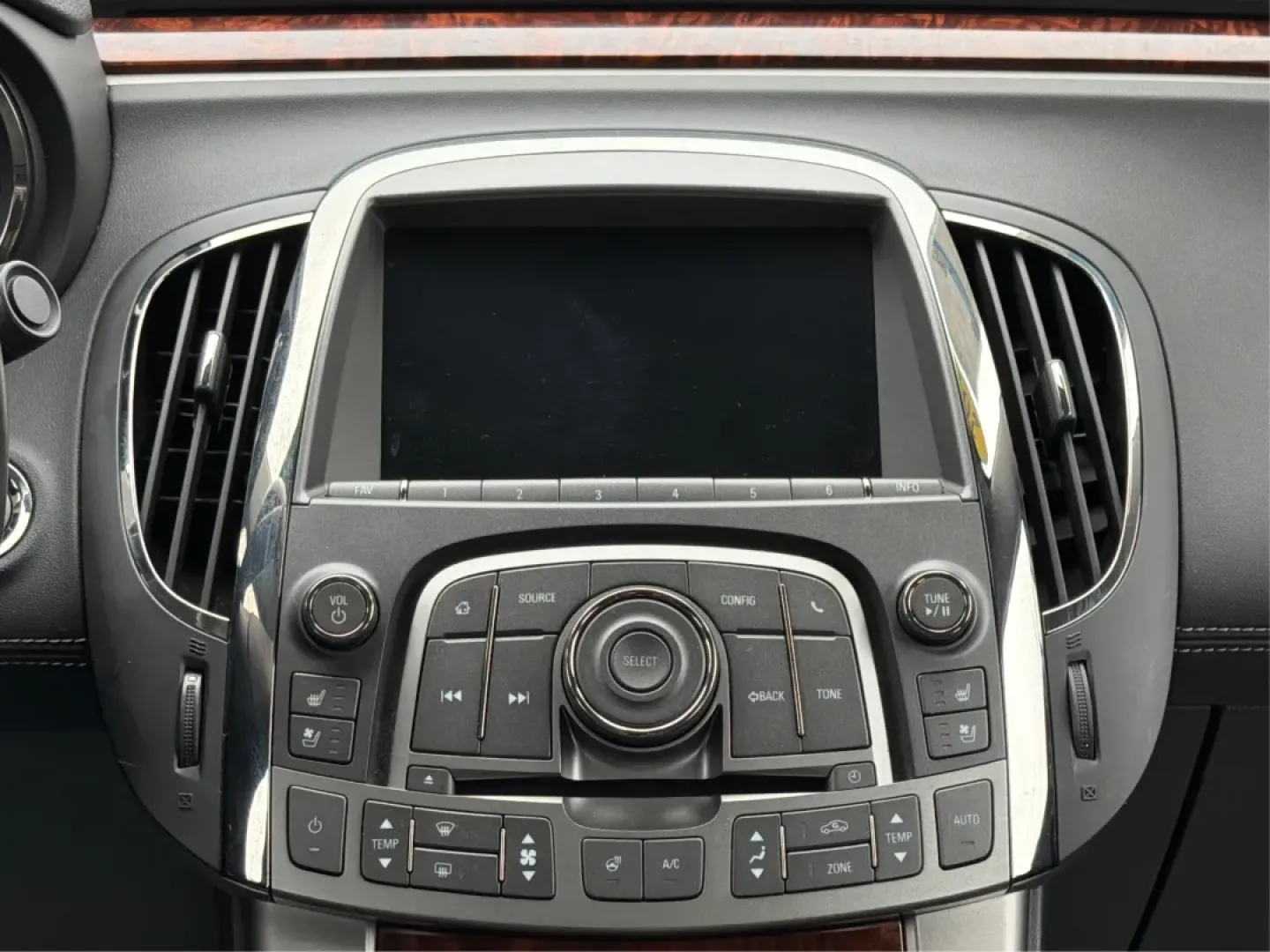 2013 Buick LaCrosse Premium 1 Group (1G4GF5E38DF) with an 3.6L V-6 gasoline direct injection engine, located at 1951 S Dayton Lakeview Rd., New Carlisle, OH, 45344, (937) 908-9800, 39.890999, -84.050255 - **Discover Comfort and Luxury with This 2013 Buick LaCrosse Perfect for Commuters and Families!**<br /> <br /> Are you looking for a vehicle that combines elegance, comfort, and practicality? Look no further than the stunning 2013 Buick LaCrosse, available now at Advantage Car and Credit - Troy! Th - Photo#13