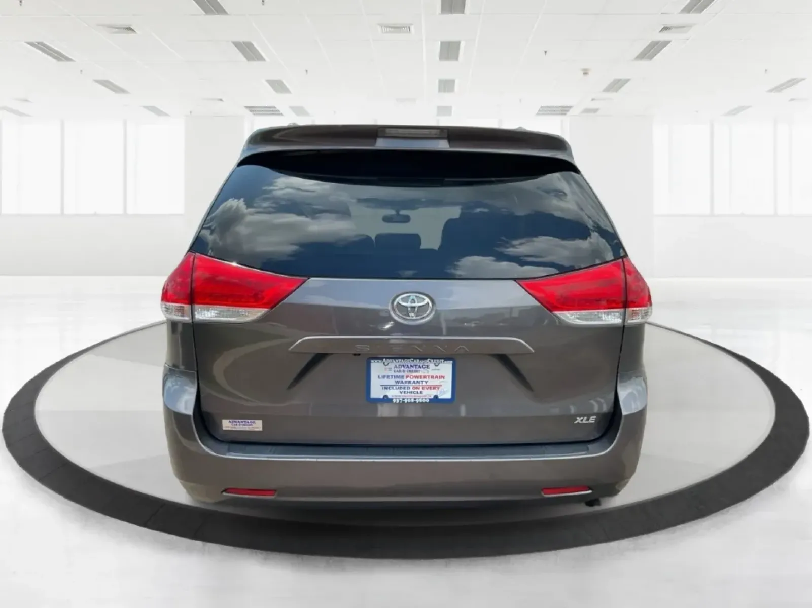2012 Toyota Sienna XLE V6 8 Passenger (5TDYK3DC7CS) with an 3.5L V-6 DOHC engine, located at 4508 South Dixie Dr, Moraine, OH, 45439, (937) 908-9800, 39.689976, -84.218452 - **Unleash Your Family Adventures with the 2012 Toyota Sienna XLE V6!** <br /> <br /> Are you ready to elevate your family's travel experiences? The 2012 Toyota Sienna XLE V6 8 Passenger is the perfect blend of comfort, space, and reliability, designed for families who love to explore. Whether you're - Photo#3