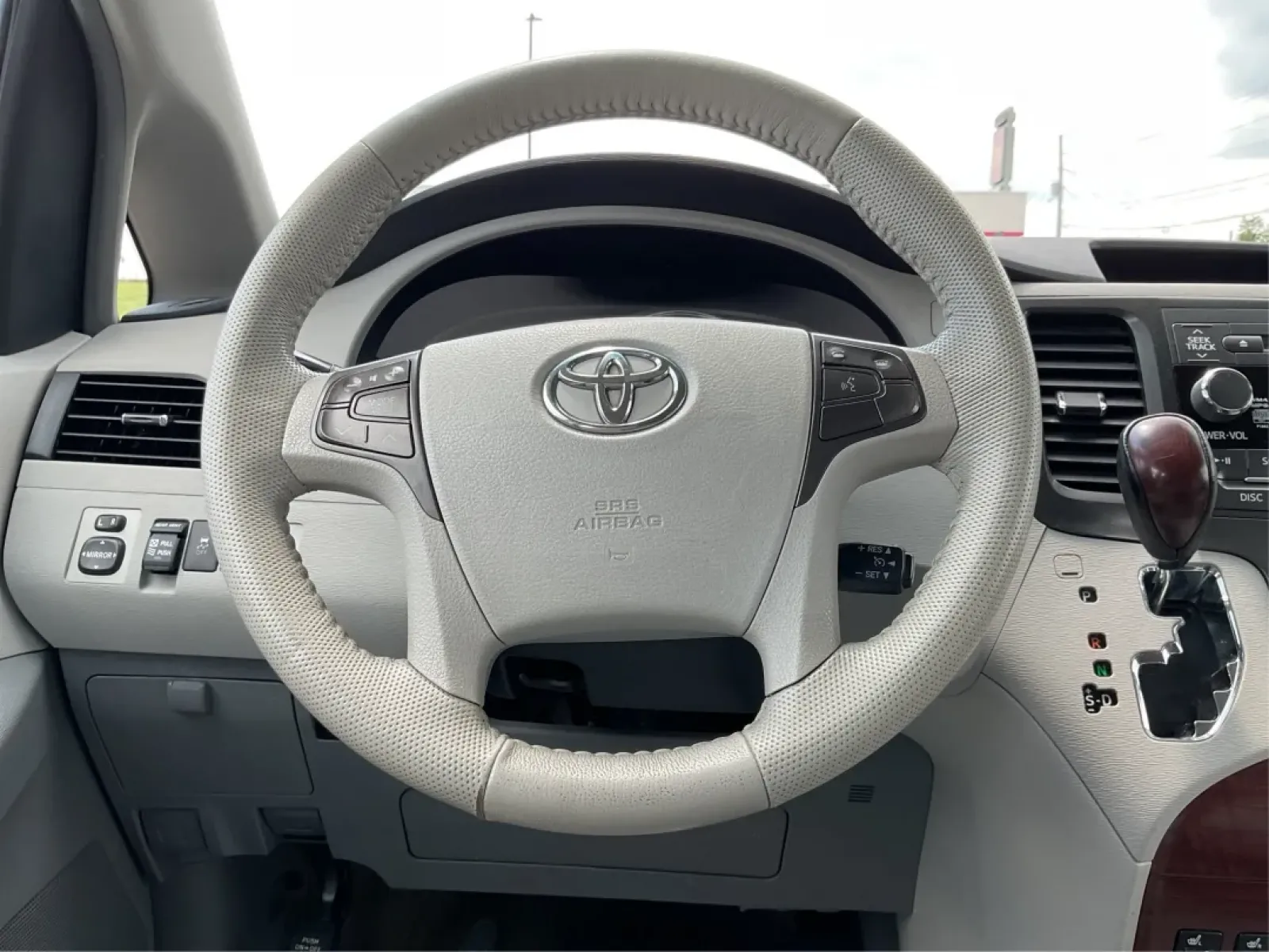 2012 Toyota Sienna XLE V6 8 Passenger (5TDYK3DC7CS) with an 3.5L V-6 DOHC engine, located at 4508 South Dixie Dr, Moraine, OH, 45439, (937) 908-9800, 39.689976, -84.218452 - **Unleash Your Family Adventures with the 2012 Toyota Sienna XLE V6!** <br /> <br /> Are you ready to elevate your family's travel experiences? The 2012 Toyota Sienna XLE V6 8 Passenger is the perfect blend of comfort, space, and reliability, designed for families who love to explore. Whether you're - Photo#16