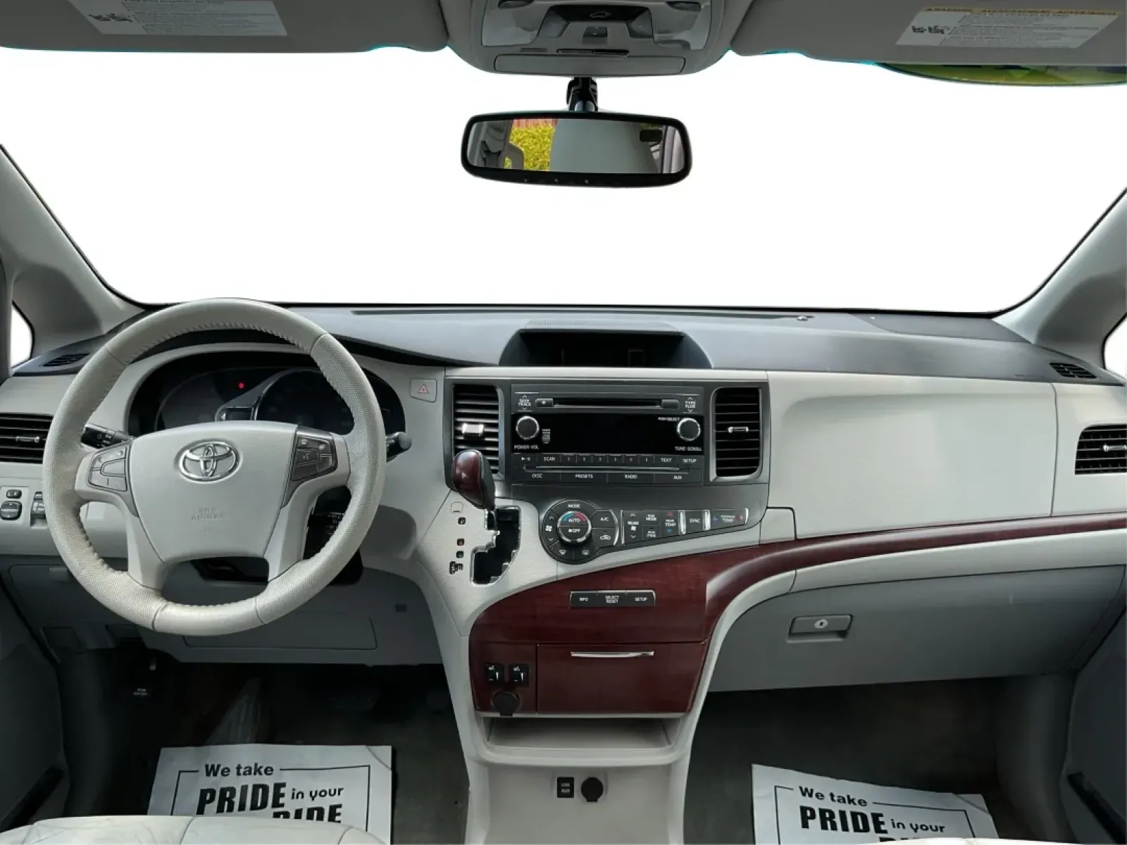 2012 Toyota Sienna XLE V6 8 Passenger (5TDYK3DC7CS) with an 3.5L V-6 DOHC engine, located at 4508 South Dixie Dr, Moraine, OH, 45439, (937) 908-9800, 39.689976, -84.218452 - **Unleash Your Family Adventures with the 2012 Toyota Sienna XLE V6!** <br /> <br /> Are you ready to elevate your family's travel experiences? The 2012 Toyota Sienna XLE V6 8 Passenger is the perfect blend of comfort, space, and reliability, designed for families who love to explore. Whether you're - Photo#20