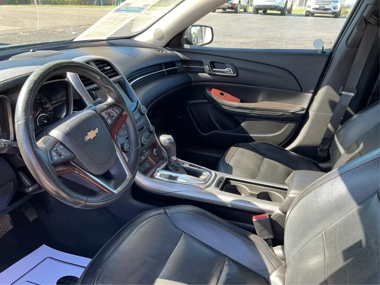 2013 Chevrolet Malibu 2LT (1G11E5SA7DF) with an ECOTEC 2.5L I-4 gasoline direct injection engine, located at 401 Woodman Dr, Riverside, OH, 45431, (937) 908-9800, 39.760899, -84.123421 - **Discover the Perfect Balance of Comfort and Style with the 2013 Chevrolet Malibu at Advantage Car and Credit - New Carlisle!**<br /> <br /> Are you looking for a reliable sedan that perfectly blends style, comfort, and performance? The 2013 Chevrolet Malibu 2LT is designed for those who appreciate - Photo#9