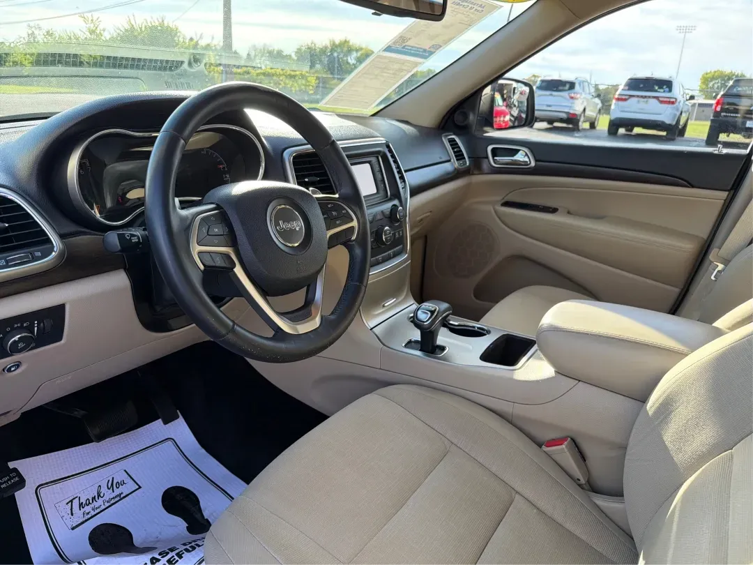 2014 Jeep Grand Cherokee Laredo (1C4RJFAG0EC) with an 3.6L V-6 DOHC engine, located at 1184 Kauffman Ave, Fairborn, OH, 45324, (937) 908-9800, 39.807072, -84.030914 - ### Conquer Every Adventure with the 2014 Jeep Grand Cherokee Laredo Ideal for Every Lifestyle!<br /> <br /> Are you ready to elevate your driving experience? Whether you're navigating the hustle and bustle of city life in Riverside, OH, or embarking on thrilling weekend getaways, the 2014 Jeep Gra - Photo#9