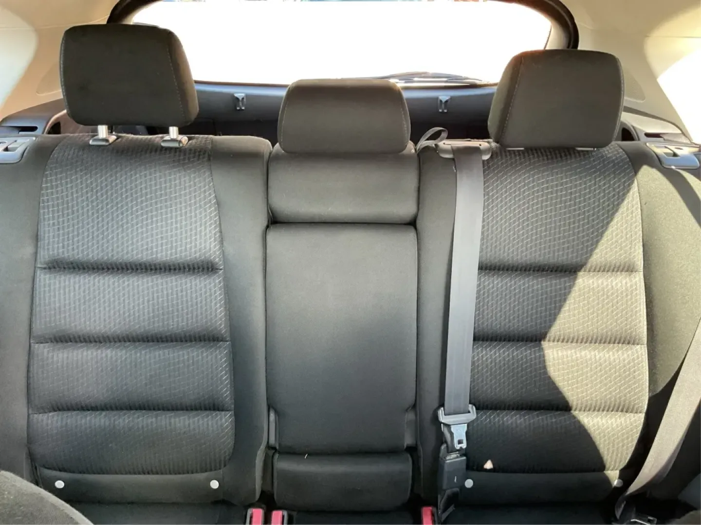 2014 Mazda CX-5 Touring AWD (JM3KE4CY2E0) with an 2.5L L4 DOHC 16V engine, 6-Speed Automatic transmission, located at 880 E. National Road, Vandalia, OH, 45377, (937) 908-9800, 39.891918, -84.183594 - **Explore the Open Road in the 2014 Mazda CX-5 Touring AWD from Advantage Car and Credit - Troy!**<br /> <br /> Are you ready to elevate your driving experience? Whether you're a growing family seeking a reliable SUV for weekend adventures, a commuter looking for comfort on long drives, or a budget- - Photo#14