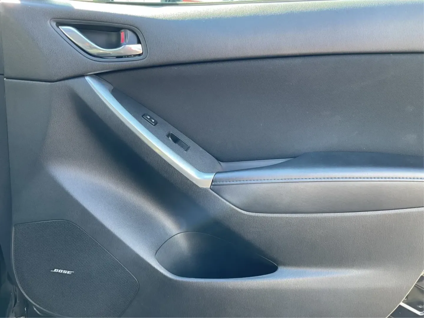 2014 Mazda CX-5 Touring AWD (JM3KE4CY2E0) with an 2.5L L4 DOHC 16V engine, 6-Speed Automatic transmission, located at 880 E. National Road, Vandalia, OH, 45377, (937) 908-9800, 39.891918, -84.183594 - **Explore the Open Road in the 2014 Mazda CX-5 Touring AWD from Advantage Car and Credit - Troy!**<br /> <br /> Are you ready to elevate your driving experience? Whether you're a growing family seeking a reliable SUV for weekend adventures, a commuter looking for comfort on long drives, or a budget- - Photo#19