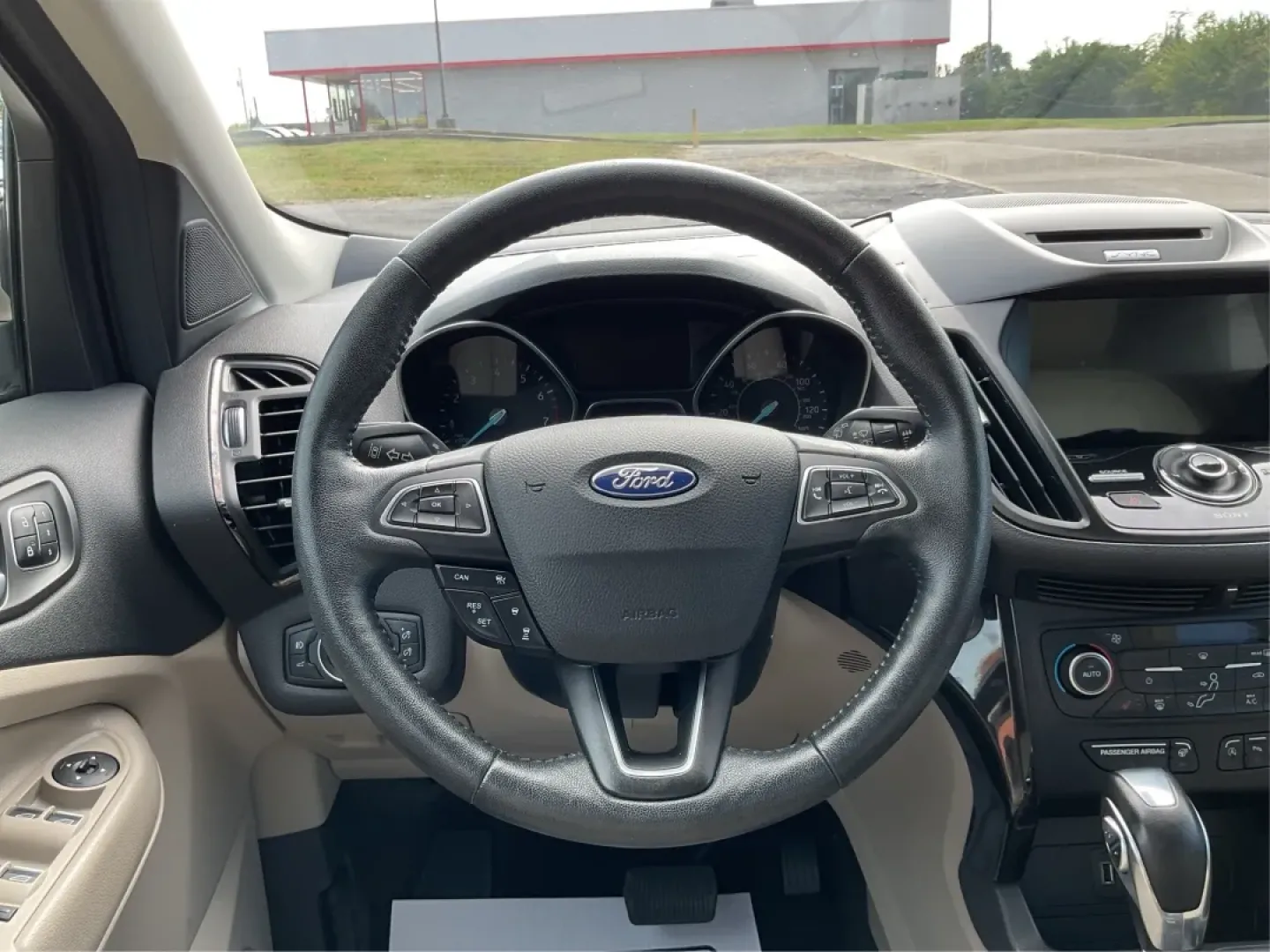 2018 Ford Escape Titanium FWD (1FMCU0J99JU) with an 2.0L L4 DOHC 16V engine, 6-Speed Automatic transmission, located at 1230 East Main St, Xenia, OH, 45385, (937) 908-9800, 39.688026, -83.910172 - Experience the perfect blend of style and practicality with the 2018 Ford Escape Titanium, now available at Advantage Car and Credit in Xenia, OH. This SUV is not just a vehicle; it's your ticket to adventure, whether you're navigating the bustling streets of downtown Xenia or embarking on a weekend - Photo#16