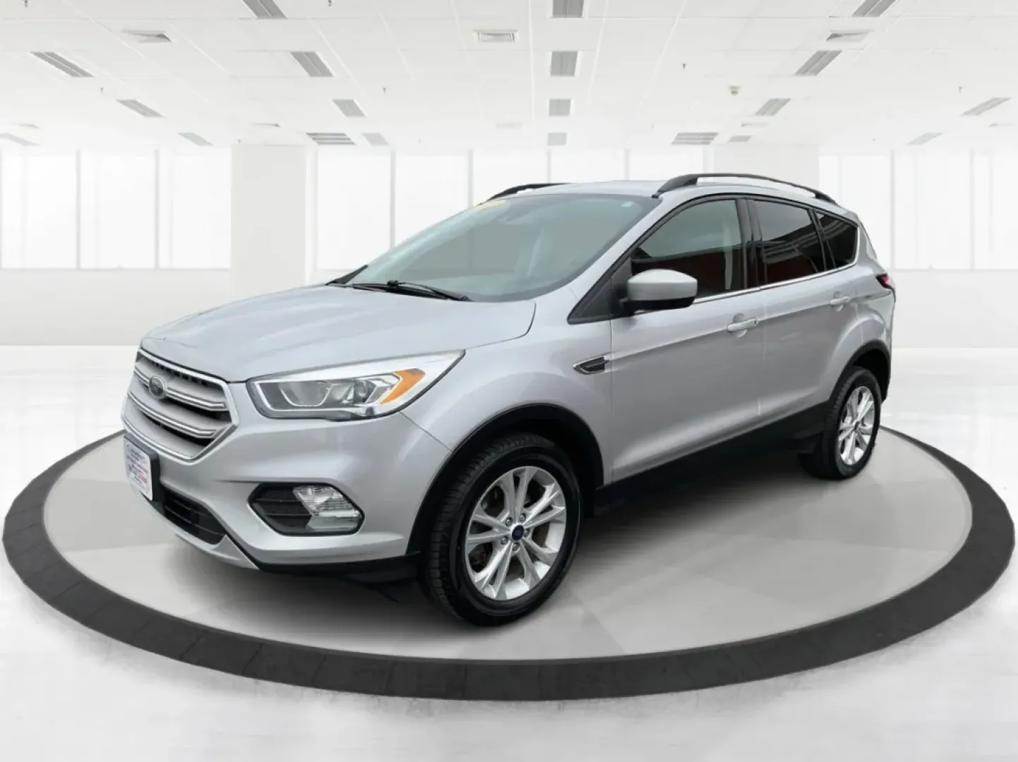 2018 Ford Escape SEL (1FMCU0HD1JU) with an Other engine, located at 1230 East Main St, Xenia, OH, 45385, (937) 908-9800, 39.688026, -83.910172 - **Discover Your Perfect Adventure Companion: 2018 Ford Escape SEL Available at Advantage Car and Credit**<br /> <br /> Are you ready to elevate your family outings or weekend getaways? The 2018 Ford Escape SEL, offered at **Advantage Car and Credit** in **Xenia, OH**, is the ideal vehicle for both u - Photo#8