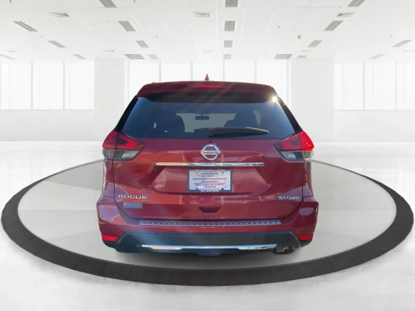 2017 Nissan Rogue SV (JN8AT2MV6HW) with an 2.5L I-4 DOHC engine, located at 4508 South Dixie Dr, Moraine, OH, 45439, (937) 908-9800, 39.689976, -84.218452 - Are you searching for the perfect vehicle to enhance your daily adventures? Look no further! This 2017 Nissan Rogue SV is the ideal SUV for those who crave versatility and comfort, making it a fantastic choice for growing families, weekend warriors, and daily commuters alike. With its spacious inter - Photo#3