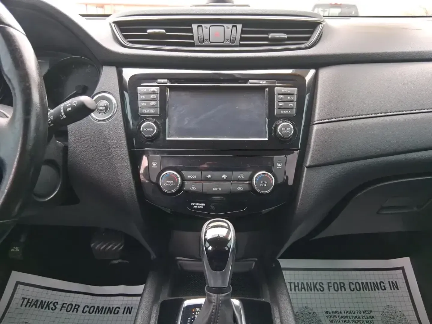 2017 Nissan Rogue SV (JN8AT2MV6HW) with an 2.5L I-4 DOHC engine, CVT transmission, located at 1230 East Main St, Xenia, OH, 45385, (937) 908-9800, 39.688026, -83.910172 - Are you searching for the perfect vehicle to enhance your daily adventures? Look no further! This 2017 Nissan Rogue SV is the ideal SUV for those who crave versatility and comfort, making it a fantastic choice for growing families, weekend warriors, and daily commuters alike. With its spacious inter - Photo#12