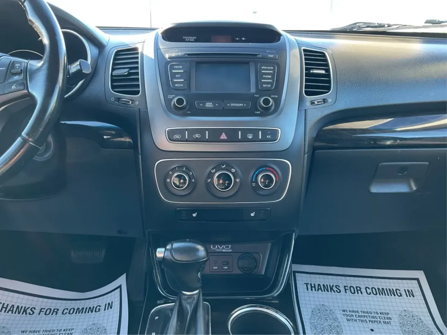 2015 Kia Sorento LX (5XYKTCA66FG) with an 2.4L I-4 gasoline direct injection engine, located at 4508 South Dixie Dr, Moraine, OH, 45439, (937) 908-9800, 39.689976, -84.218452 - **Adventure Awaits with the 2015 Kia Sorento LX from Advantage Car and Credit!**<br /> <br /> Are you ready to elevate your family outings or embark on unforgettable weekend adventures? Look no further than this stunning **2015 Kia Sorento LX**! With its striking Remington Red Metallic exterior and - Photo#13