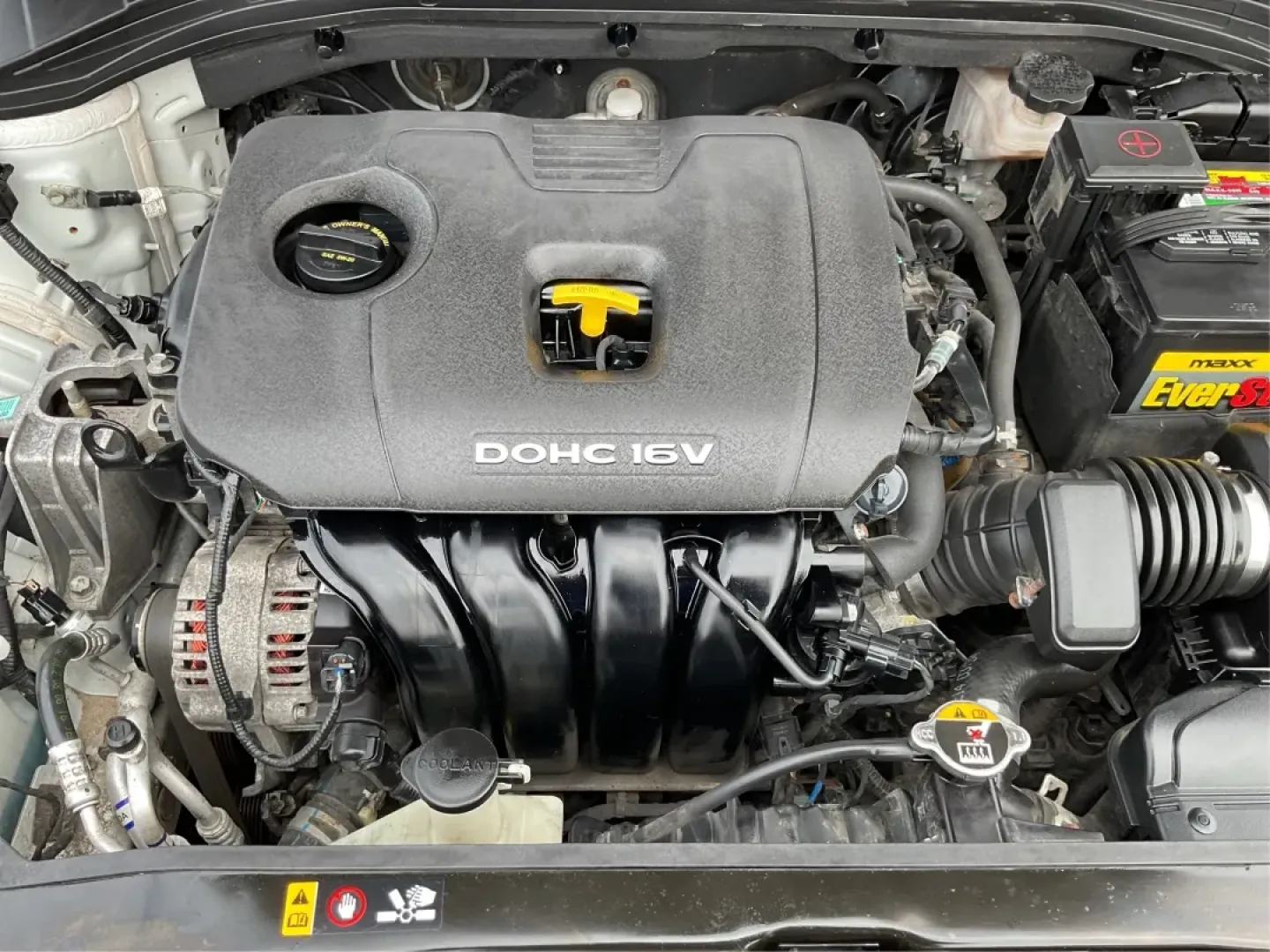 2017 Hyundai Elantra SE (5NPD84LF2HH) with an Nu 2L I-4 DOHC engine, located at 8750 N County Rd 25A, Piqua, OH, 45356, (937) 908-9800, 40.164391, -84.232513 - Discover your next adventure with the 2017 Hyundai Elantra SE, available now at Advantage Car and Credit - Piqua! This stylish sedan is perfect for budget-conscious buyers looking for a reliable vehicle that effortlessly blends comfort, performance, and technology. Whether you're commuting to work, - Photo#11