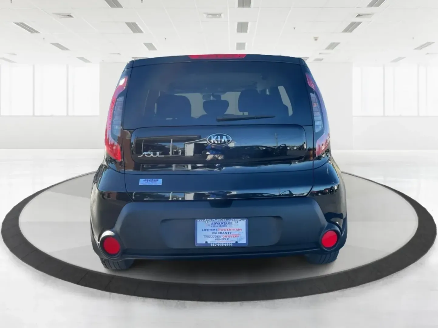 2015 Kia Soul Base (KNDJN2A22F7) with an Other engine, Auto transmission, located at 880 E. National Road, Vandalia, OH, 45377, (937) 908-9800, 39.891918, -84.183594 - Discover a new level of convenience and versatility with the 2015 Kia Soul, the perfect vehicle for those balancing a busy lifestyle in Vandalia, OH. Whether you're a growing family looking for a spacious ride, a commuter needing dependability for long drives, or someone seeking low-maintenance vehi - Photo#3