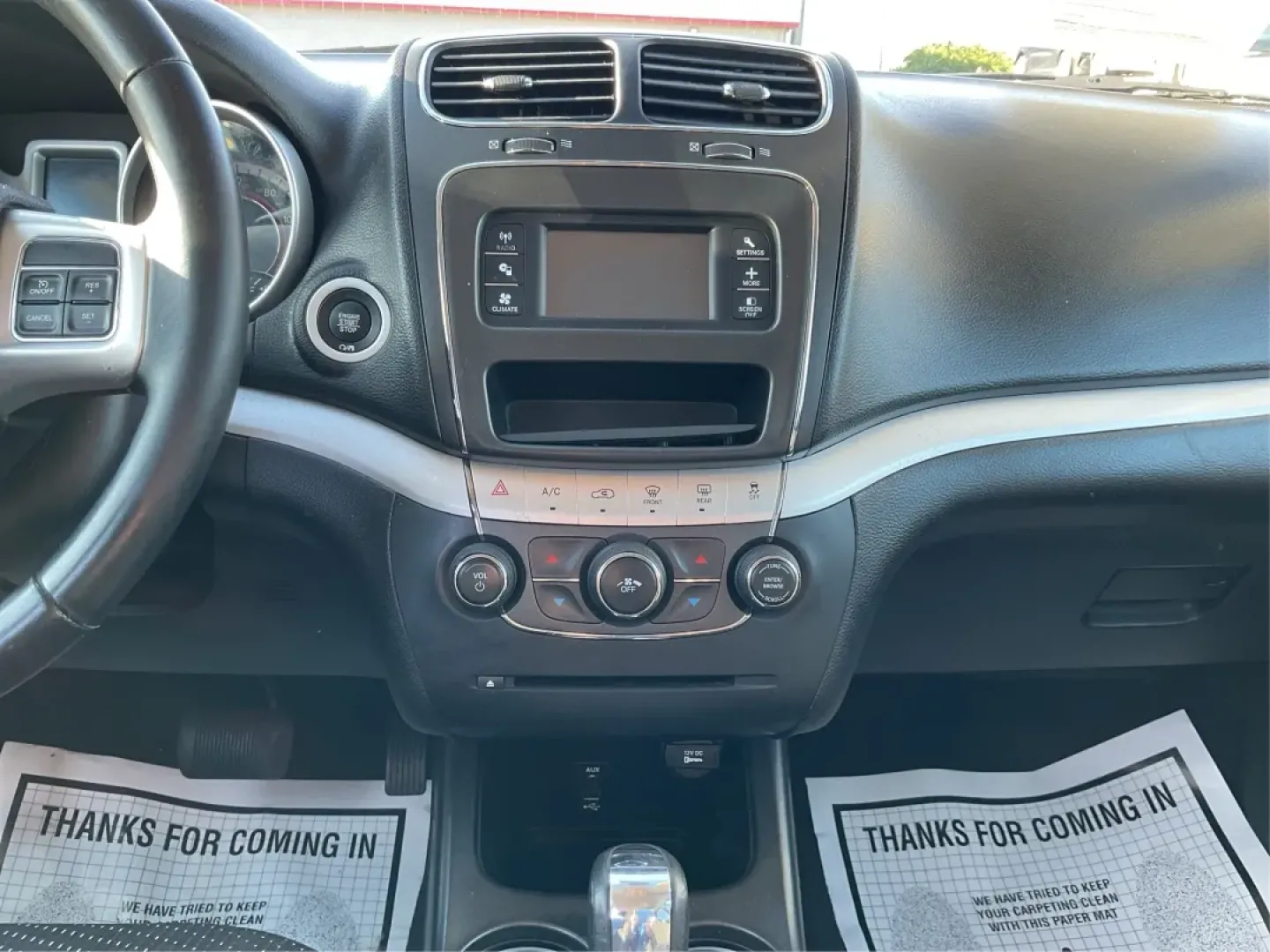 2017 Dodge Journey SE (3C4PDCAB3HT) with an Tigershark MultiAir 2.4L I-4 DOHC engine, located at 4508 South Dixie Dr, Moraine, OH, 45439, (937) 908-9800, 39.689976, -84.218452 - **Elevate Your Adventures with the 2017 Dodge Journey SE Perfect for Family Outings and Weekend Getaways!**<br /> <br /> At Advantage Car and Credit in Moraine, OH, we understand that life is all about making memories, whether it's a family road trip to the nearby Dayton Aviation Heritage National - Photo#12