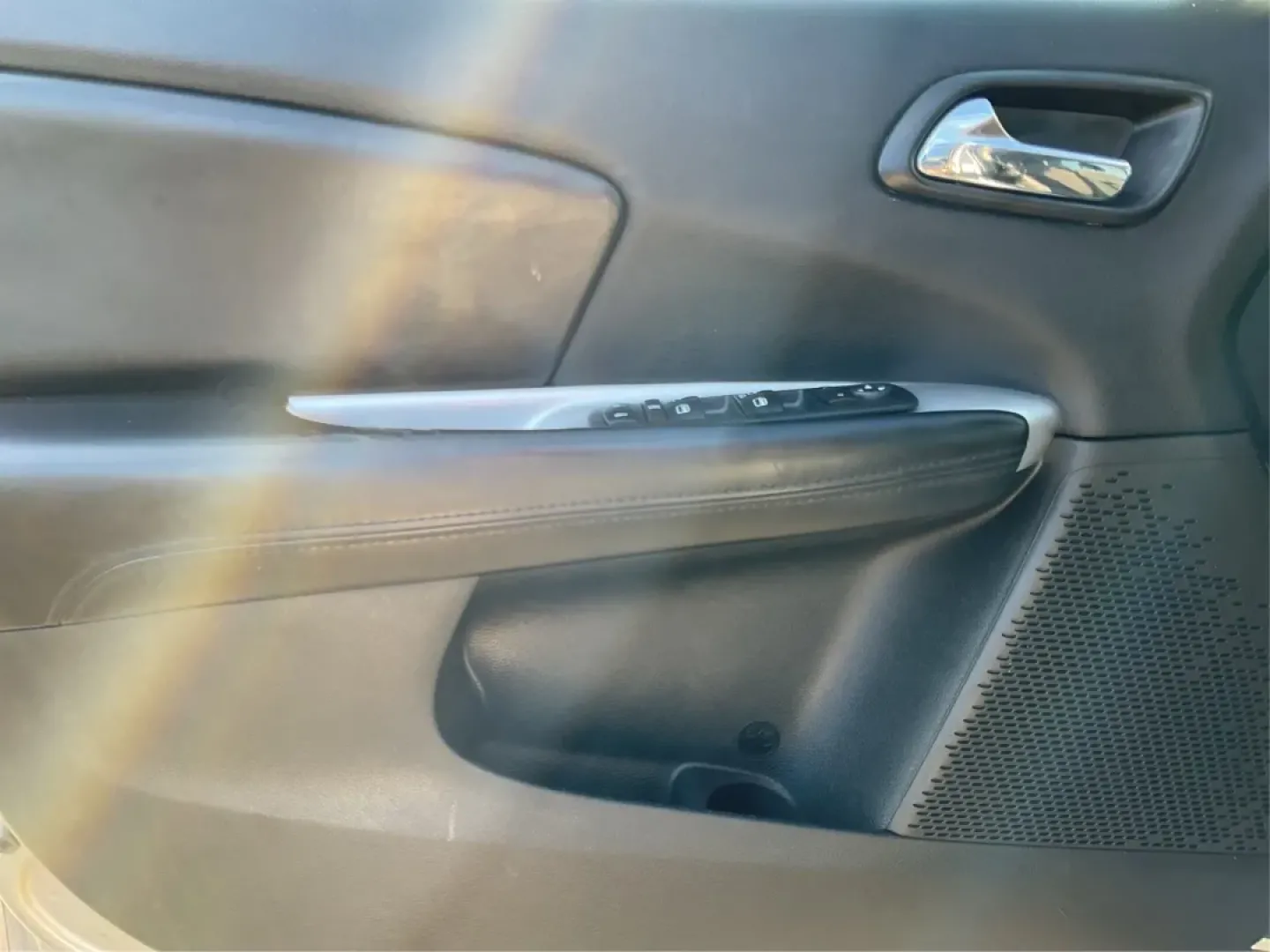 2017 Dodge Journey SE (3C4PDCAB3HT) with an Tigershark MultiAir 2.4L I-4 DOHC engine, located at 4508 South Dixie Dr, Moraine, OH, 45439, (937) 908-9800, 39.689976, -84.218452 - **Elevate Your Adventures with the 2017 Dodge Journey SE Perfect for Family Outings and Weekend Getaways!**<br /> <br /> At Advantage Car and Credit in Moraine, OH, we understand that life is all about making memories, whether it's a family road trip to the nearby Dayton Aviation Heritage National - Photo#17