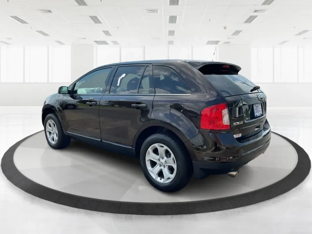 2013 Ford Edge SEL (2FMDK3JC0DB) with an Other engine, located at 401 Woodman Dr, Riverside, OH, 45431, (937) 908-9800, 39.760899, -84.123421 - **Explore New Horizons with the 2013 Ford Edge SEL Your Adventure Awaits!**<br /> <br /> Are you ready to elevate your daily commute or embark on weekend adventures with friends and family? The 2013 Ford Edge SEL is the versatile SUV that perfectly balances style, comfort, and capability, making it - Photo#4