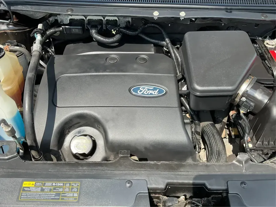 2013 Ford Edge SEL (2FMDK3JC0DB) with an 3.5L V6 DOHC 24V engine, 6-Speed Automatic transmission, located at 880 E. National Road, Vandalia, OH, 45377, (937) 908-9800, 39.891918, -84.183594 - **Explore New Horizons with the 2013 Ford Edge SEL Your Adventure Awaits!**<br /> <br /> Are you ready to elevate your daily commute or embark on weekend adventures with friends and family? The 2013 Ford Edge SEL is the versatile SUV that perfectly balances style, comfort, and capability, making it - Photo#11