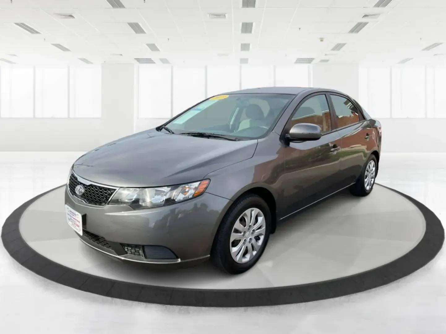 2013 Kia Forte EX (KNAFU4A27D5) with an 2L I-4 DOHC engine, located at 1230 East Main St, Xenia, OH, 45385, (937) 908-9800, 39.688026, -83.910172 - Are you searching for the perfect vehicle that seamlessly blends comfort, reliability, and affordability? Look no further than the 2013 Kia Forte EX, available now at Advantage Car and Credit in Xenia, OH. This stylish sedan is ideal for both daily commutes and weekend getaways, making it perfect fo - Photo#8