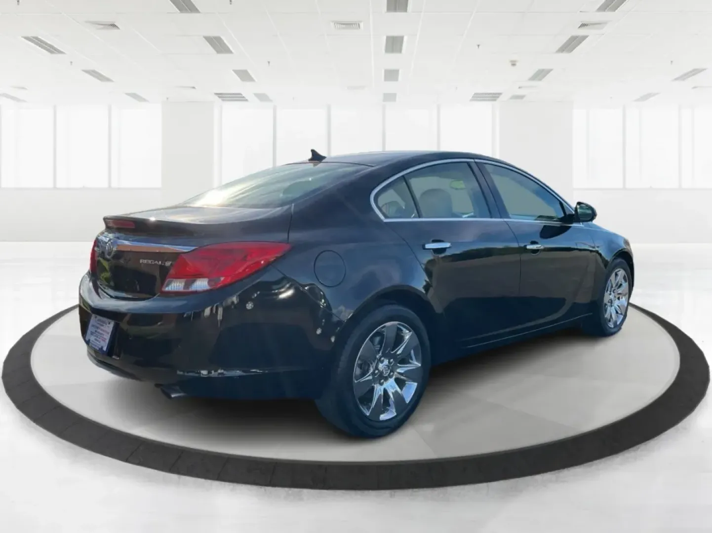 2013 Buick Regal Turbo - Premium 1 (2G4GS5EV2D9) with an ECOTEC 2L I-4 gasoline direct injection engine, located at 8750 N County Rd 25A, Piqua, OH, 45356, (937) 908-9800, 40.164391, -84.232513 - Are you in search of the perfect sedan that balances style, comfort, and practicality? Look no further than the 2013 Buick Regal Turbo - Premium 1, available now at Advantage Car and Credit - Piqua. Located at 8750 N County Rd 25A, Piqua, OH 45356, our Buy Here Pay Here dealership specializes in pro - Photo#2