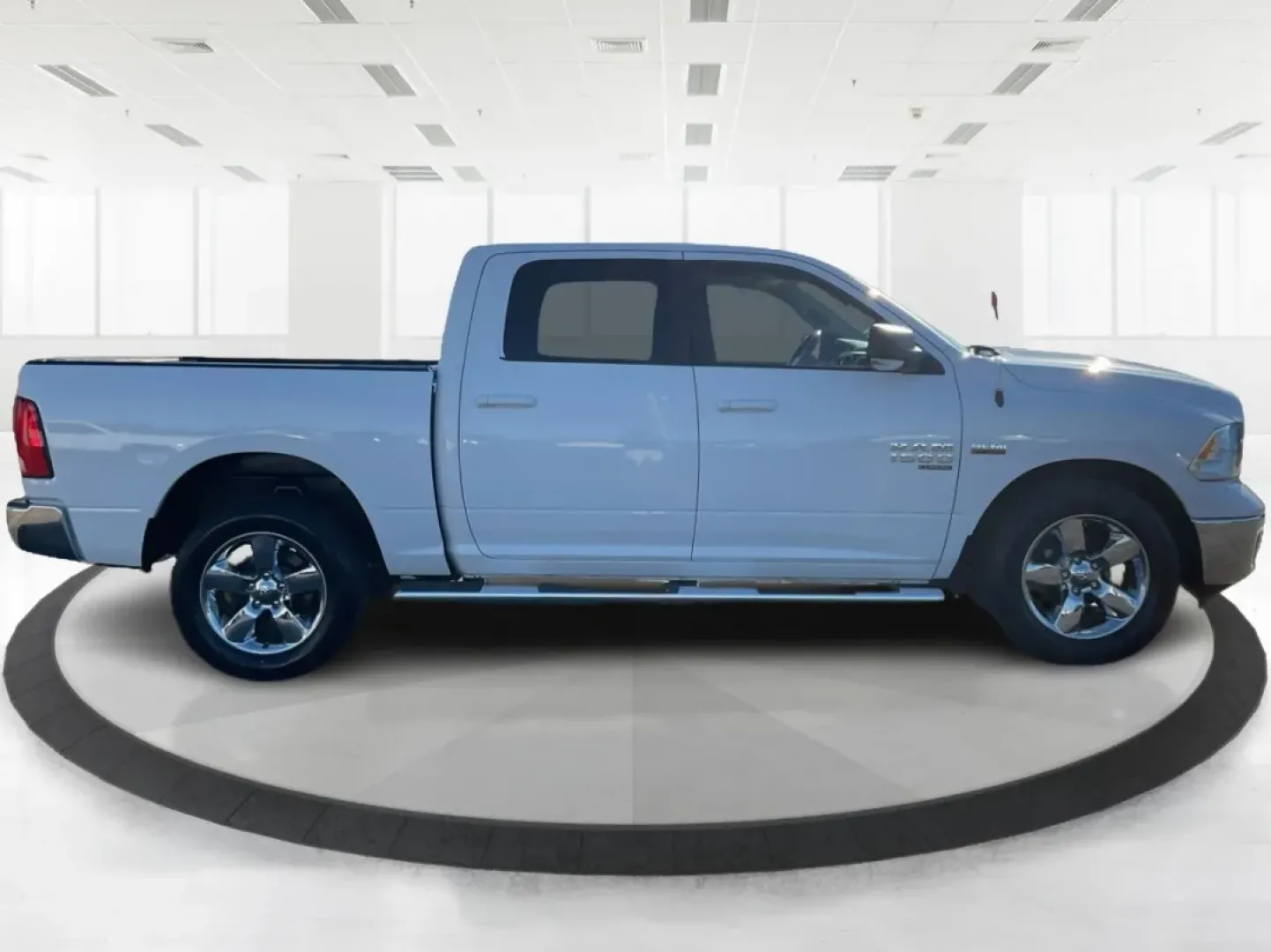 2019 Ram 1500 Big Horn Crew Cab 4x4 5'7 Box (1C6RR7LT9KS) with an HEMI 5.7L V-8 variable valve control engine, located at 401 Woodman Dr, Riverside, OH, 45431, (937) 908-9800, 39.760899, -84.123421 - **Elevate Your Adventures with the 2019 Ram 1500 Big Horn Crew Cab!** <br /> <br /> Are you ready to take on the world with a vehicle that perfectly balances work and play? The 2019 Ram 1500 Big Horn Crew Cab is the ultimate truck for those who crave both functionality and style. Whether you're load - Photo#1