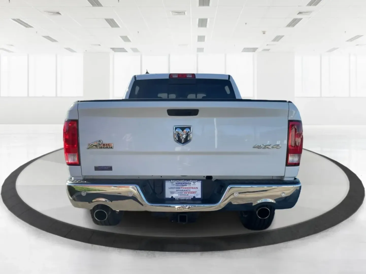 2019 Ram 1500 Big Horn Crew Cab 4x4 5'7 Box (1C6RR7LT9KS) with an HEMI 5.7L V-8 variable valve control engine, located at 401 Woodman Dr, Riverside, OH, 45431, (937) 908-9800, 39.760899, -84.123421 - **Elevate Your Adventures with the 2019 Ram 1500 Big Horn Crew Cab!** <br /> <br /> Are you ready to take on the world with a vehicle that perfectly balances work and play? The 2019 Ram 1500 Big Horn Crew Cab is the ultimate truck for those who crave both functionality and style. Whether you're load - Photo#3