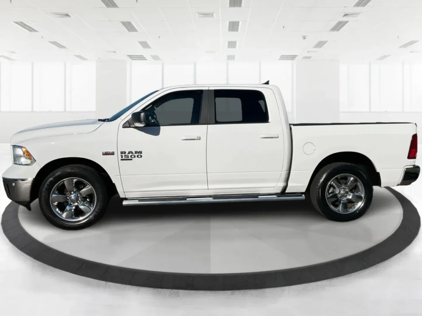 2019 Ram 1500 Big Horn Crew Cab 4x4 5'7 Box (1C6RR7LT9KS) with an HEMI 5.7L V-8 variable valve control engine, located at 401 Woodman Dr, Riverside, OH, 45431, (937) 908-9800, 39.760899, -84.123421 - **Elevate Your Adventures with the 2019 Ram 1500 Big Horn Crew Cab!** <br /> <br /> Are you ready to take on the world with a vehicle that perfectly balances work and play? The 2019 Ram 1500 Big Horn Crew Cab is the ultimate truck for those who crave both functionality and style. Whether you're load - Photo#5