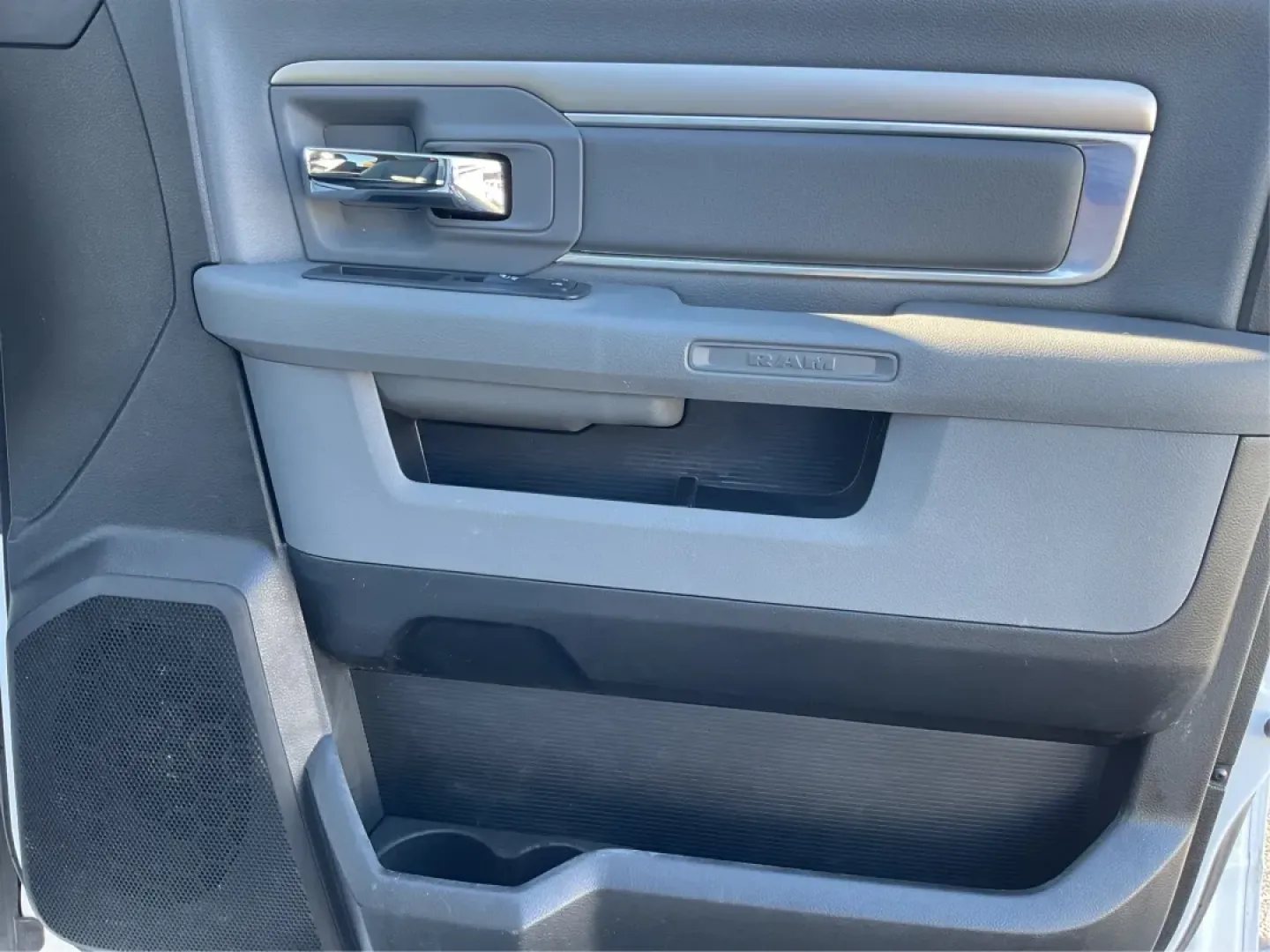 2019 Ram 1500 Big Horn Crew Cab 4x4 5'7 Box (1C6RR7LT9KS) with an HEMI 5.7L V-8 variable valve control engine, located at 401 Woodman Dr, Riverside, OH, 45431, (937) 908-9800, 39.760899, -84.123421 - **Elevate Your Adventures with the 2019 Ram 1500 Big Horn Crew Cab!** <br /> <br /> Are you ready to take on the world with a vehicle that perfectly balances work and play? The 2019 Ram 1500 Big Horn Crew Cab is the ultimate truck for those who crave both functionality and style. Whether you're load - Photo#19