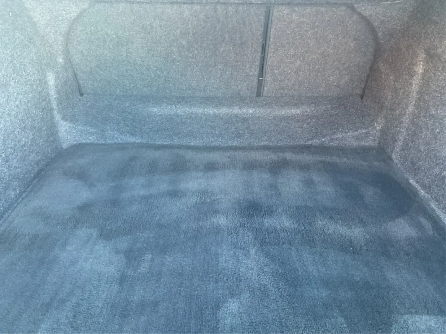 2014 Chevrolet Impala 1LT (1G1115SL8EU) with an ECOTEC 2.5L I-4 gasoline direct injection engine, located at 1230 East Main St, Xenia, OH, 45385, (937) 908-9800, 39.688026, -83.910172 - Experience the ultimate in comfort, style, and performance with this **2014 Chevrolet Impala 1LT**, available now at **Advantage Car and Credit - Xenia**, your premier buy here pay here dealership located at **1230 East Main St, Xenia, OH 45385**. This sleek sedan is perfect for busy professionals c - Photo#12