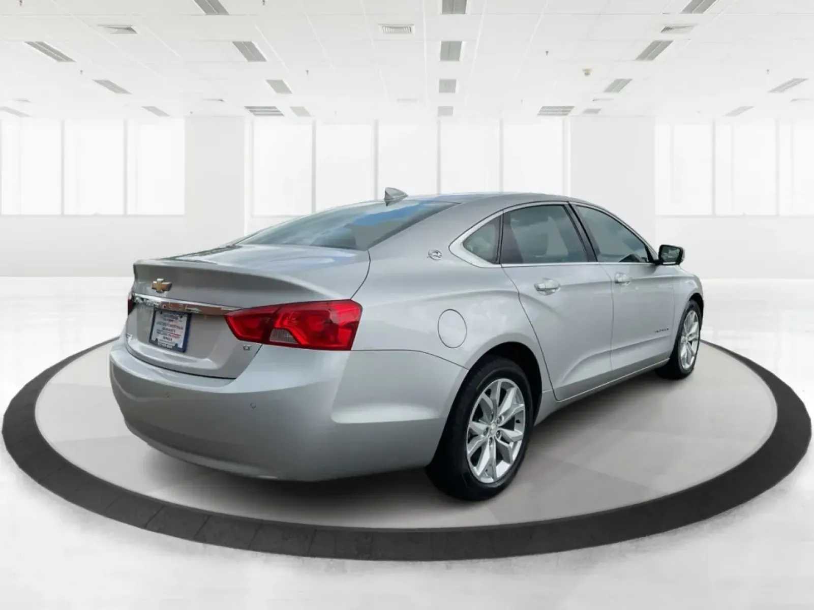 2016 Chevrolet Impala 1LT (2G1105SA4G9) with an Ecotec 2.5L I-4 gasoline direct injection engine, located at 4508 South Dixie Dr, Moraine, OH, 45439, (937) 908-9800, 39.689976, -84.218452 - **Discover Your Ideal Commuter with the 2016 Chevrolet Impala Perfect for Daily Drives or Weekend Getaways!**<br /> <br /> Are you tired of your old ride struggling during your daily commute? Elevate your driving experience with the stylish and reliable 2016 Chevrolet Impala, now available at Advan - Photo#2