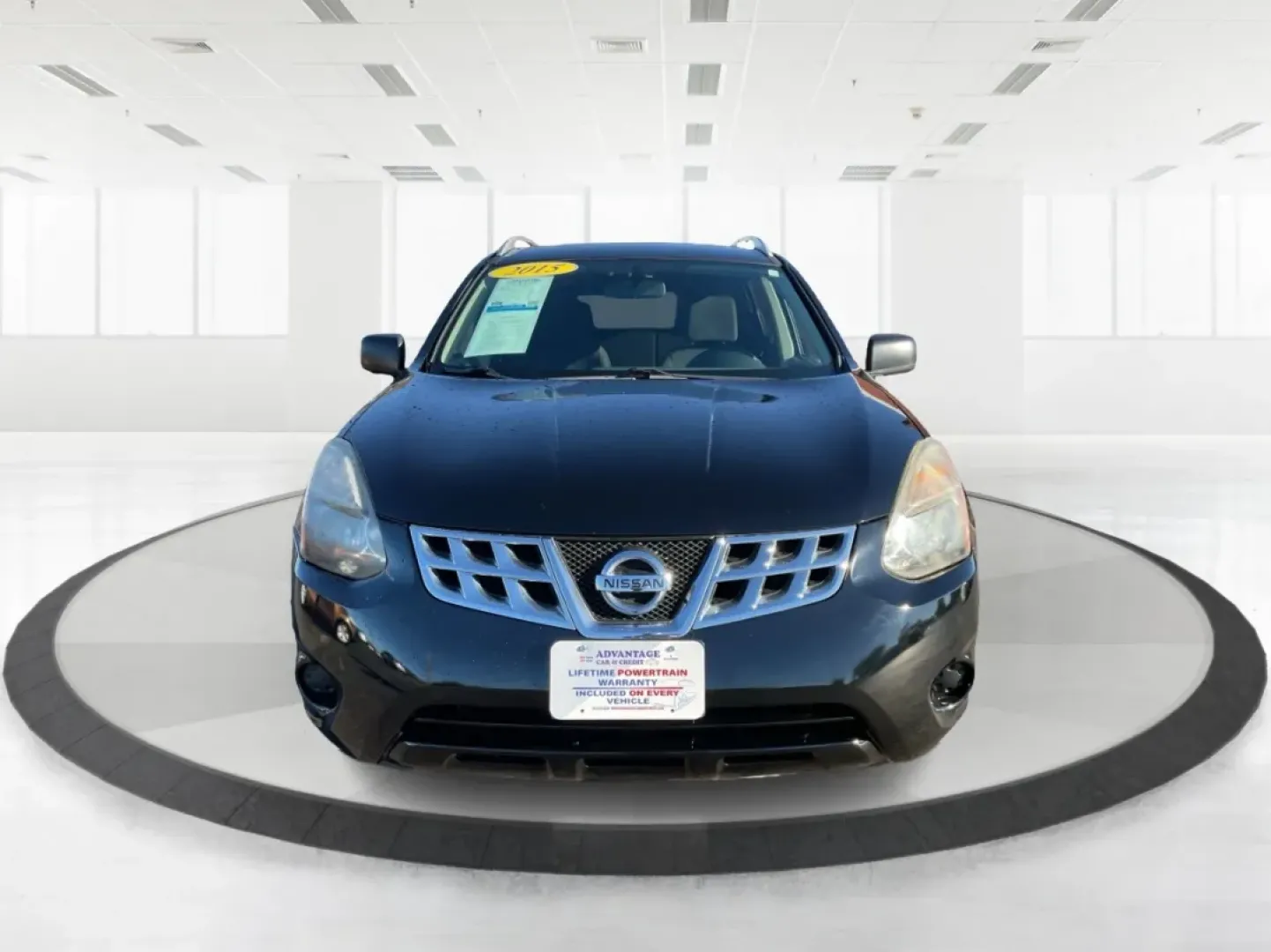 2015 Nissan Rogue S (JN8AS5MV2FW) with an 2.5L I-4 DOHC engine, located at 1099 N County Rd 25A , Troy, OH, 45373, (937) 908-9800, 40.057079, -84.212883 - Are you ready to elevate your daily commute or embark on spontaneous weekend getaways? The 2015 Nissan Rogue, available at Advantage Car and Credit in Troy, OH, is the perfect SUV for those who crave versatility and style. With its all-wheel drive and spacious interior, this vehicle is not just a mo - Photo#7