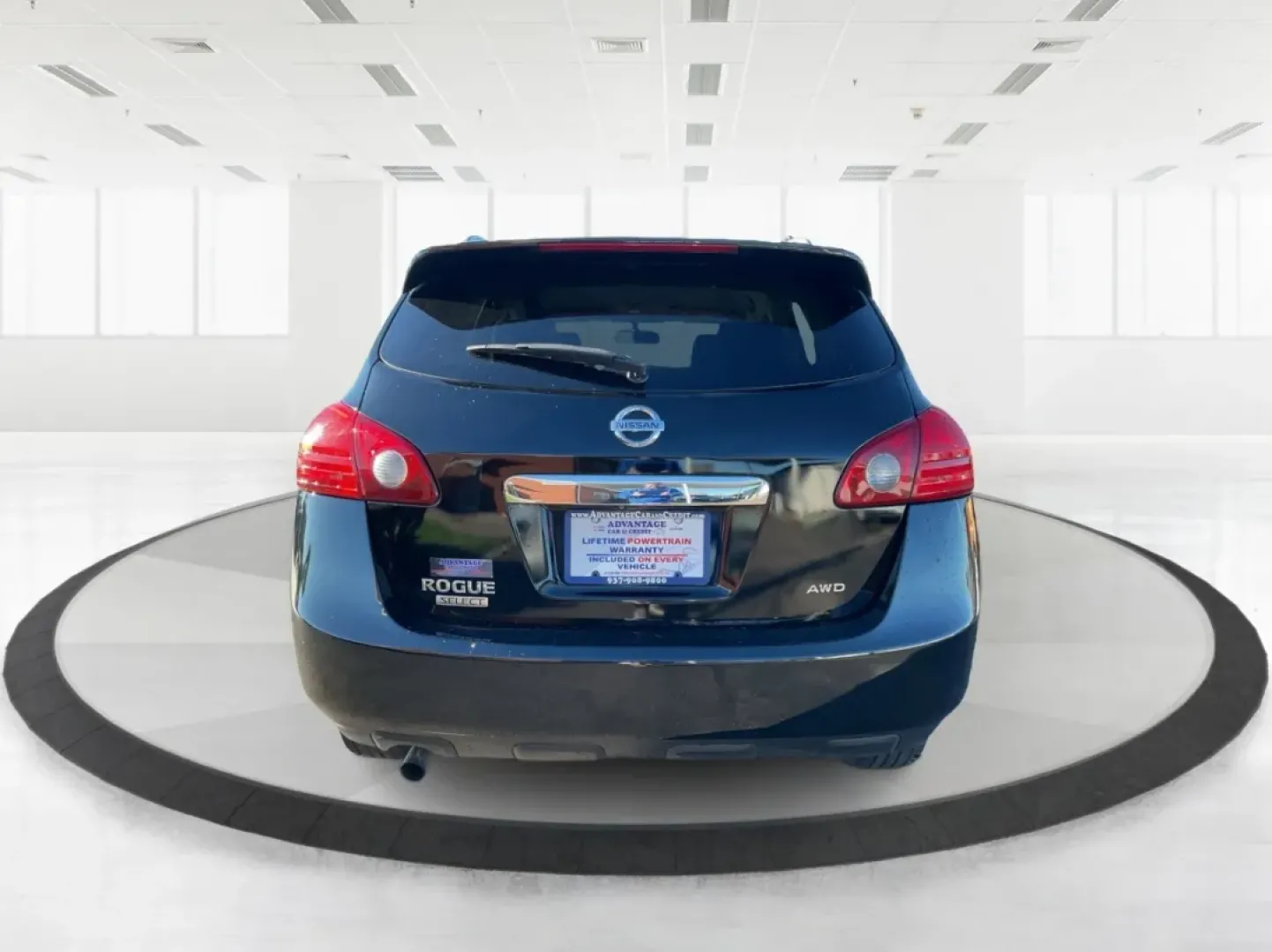 2015 Nissan Rogue S (JN8AS5MV2FW) with an 2.5L I-4 DOHC engine, located at 1184 Kauffman Ave, Fairborn, OH, 45324, (937) 908-9800, 39.807072, -84.030914 - One Owner - Photo#3