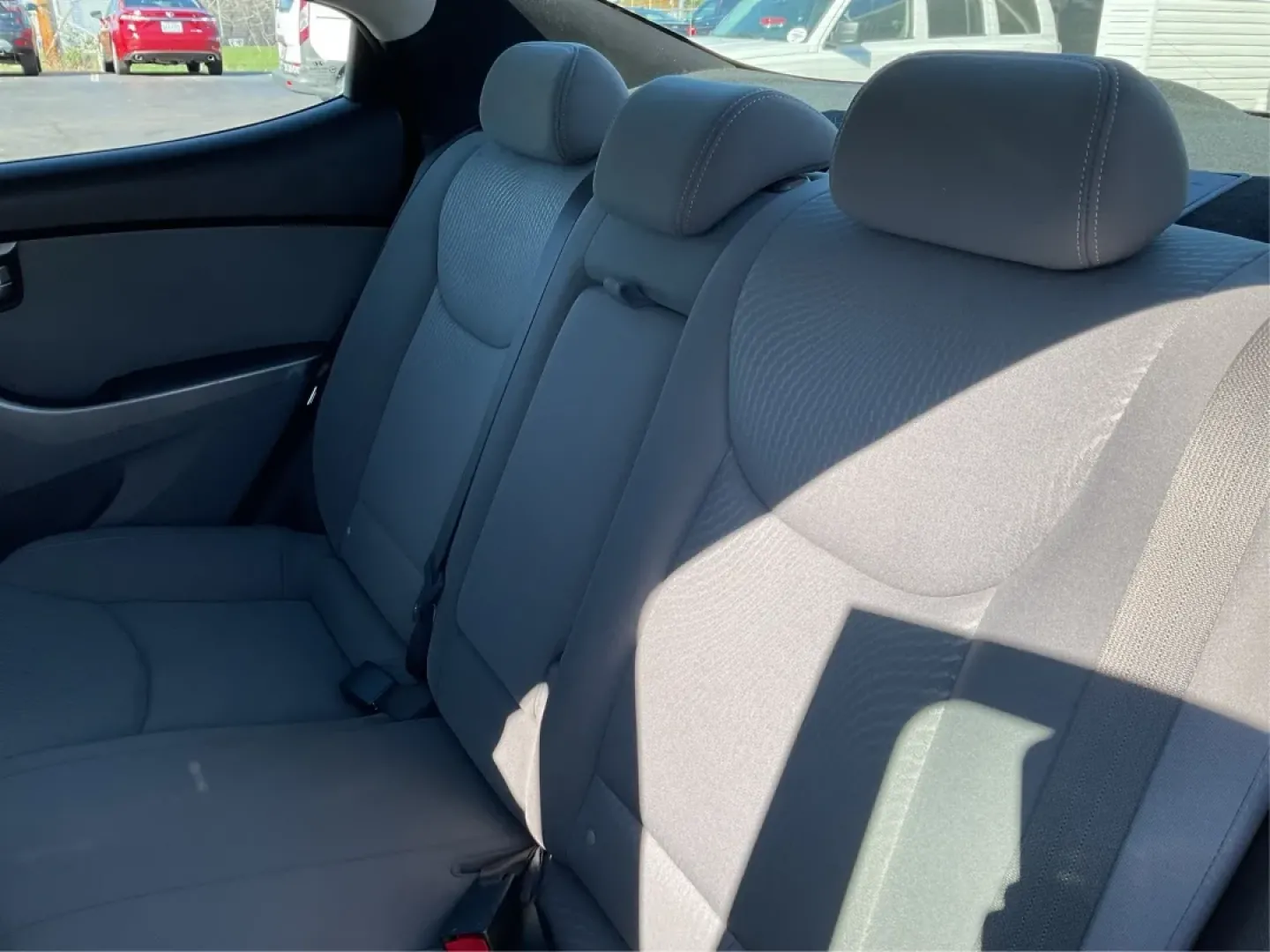 2014 Hyundai Elantra SE (KMHDH4AE8EU) with an Nu 1.8L I-4 DOHC engine, located at 4508 South Dixie Dr, Moraine, OH, 45439, (937) 908-9800, 39.689976, -84.218452 - Experience the freedom of the open road with the perfect blend of comfort and style in this stunning 2014 Hyundai Elantra SE! Whether you're commuting to work, running errands, or embarking on weekend adventures, this sedan is designed to elevate your driving experience. Located at Advantage Car and - Photo#10