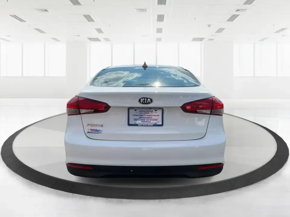 2018 Kia Forte LX (3KPFK4A73JE) with an 2L I-4 DOHC engine, 6M transmission, located at 1099 N County Rd 25A , Troy, OH, 45373, (937) 908-9800, 40.057079, -84.212883 - Discover a world of convenience and comfort with the 2018 Kia Forte LX, an ideal sedan for budget-conscious buyers and those seeking reliable transportation in Piqua, OH. Whether you're navigating the bustling streets of downtown or taking a scenic drive along the Great Miami River, this versatile v - Photo#3