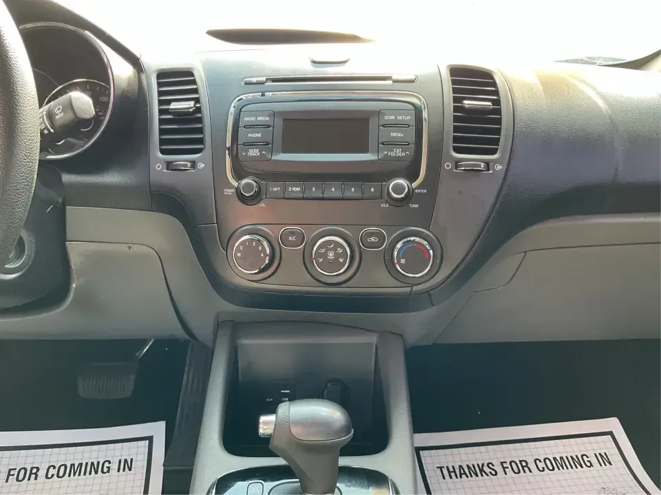 2018 Kia Forte LX (3KPFK4A73JE) with an 2L I-4 DOHC engine, 6M transmission, located at 1099 N County Rd 25A , Troy, OH, 45373, (937) 908-9800, 40.057079, -84.212883 - Discover a world of convenience and comfort with the 2018 Kia Forte LX, an ideal sedan for budget-conscious buyers and those seeking reliable transportation in Piqua, OH. Whether you're navigating the bustling streets of downtown or taking a scenic drive along the Great Miami River, this versatile v - Photo#13