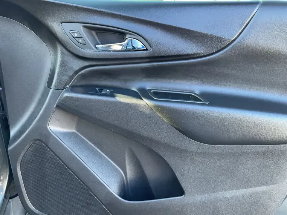 2019 Chevrolet Equinox LT (3GNAXKEV7KS) with an 1.5L I-4 gasoline direct injection engine, 6A transmission, located at 1099 N County Rd 25A , Troy, OH, 45373, (937) 908-9800, 40.057079, -84.212883 - **Adventure Awaits with the 2019 Chevrolet Equinox LT at Advantage Car and Credit Piqua, OH!**<br /> <br /> Are you ready to elevate your daily commute or embark on exciting weekend adventures? Look no further than this stunning 2019 Chevrolet Equinox LT, available at Advantage Car and Credit in Pi - Photo#20