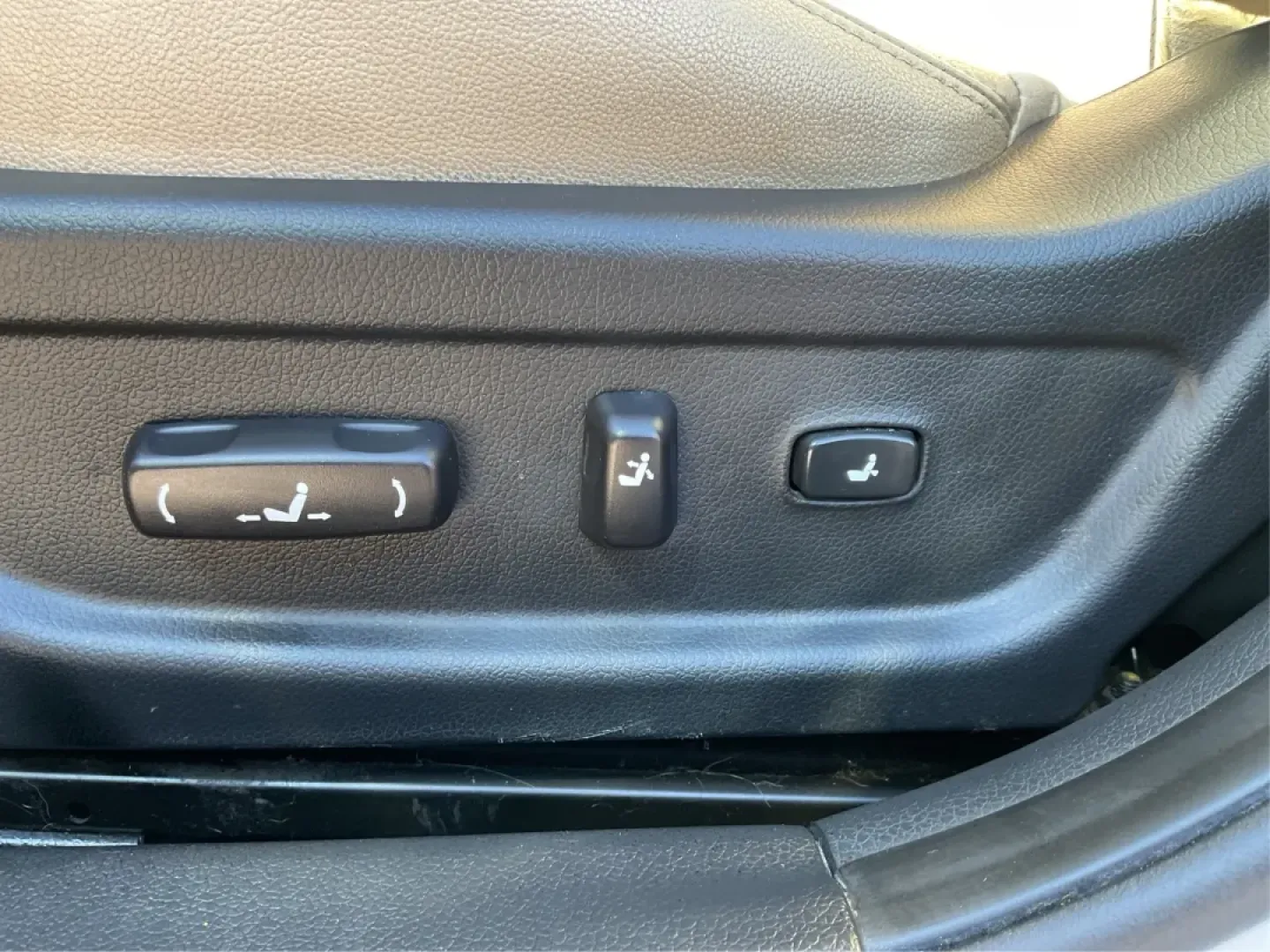 2012 Kia Optima EX (5XXGN4A70CG) with an 2.4L I-4 gasoline direct injection engine, located at 1099 N County Rd 25A , Troy, OH, 45373, (937) 908-9800, 40.057079, -84.212883 - Elevate your driving experience with this stunning 2012 Kia Optima EX, a perfect blend of style, comfort, and reliability. Ideal for budget-conscious buyers and growing families alike, this sedan is designed to meet your daily commuting needs while offering the space and features essential for both - Photo#17