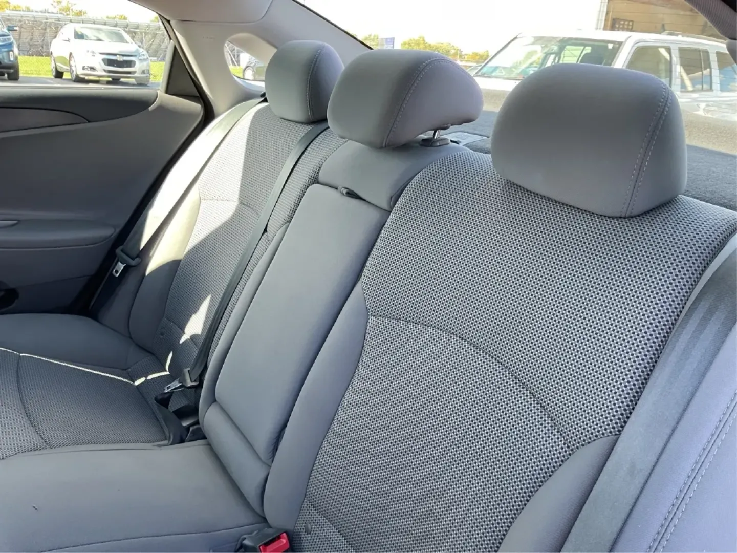 2013 Hyundai Sonata GLS (5NPEB4AC9DH) with an 2.4L I-4 gasoline direct injection engine, located at 1230 East Main St, Xenia, OH, 45385, (937) 908-9800, 39.688026, -83.910172 - **Drive Your Future with Confidence: Discover the 2013 Hyundai Sonata at Advantage Car and Credit**<br /> <br /> Are you ready to embrace a new lifestyle filled with reliability and comfort? Whether you're a growing family, a daily commuter, or someone who enjoys weekend getaways, the 2013 Hyundai S - Photo#10