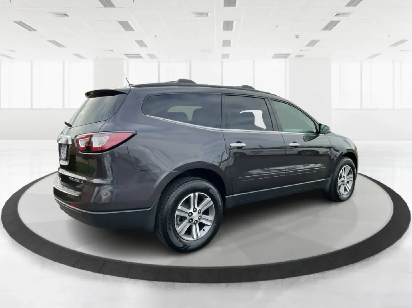 2016 Chevrolet Traverse 1LT (1GNKVGKD5GJ) with an 3.6L V-6 gasoline direct injection engine, located at 1951 S Dayton Lakeview Rd., New Carlisle, OH, 45344, (937) 908-9800, 39.890999, -84.050255 - ### Experience Adventure Every Day in the 2016 Chevrolet Traverse<br /> <br /> Are you ready to elevate your family adventures or daily commutes in a vehicle that seamlessly combines comfort, space, and capability? The 2016 Chevrolet Traverse is not just an SUV; it's your ticket to unforgettable roa - Photo#2