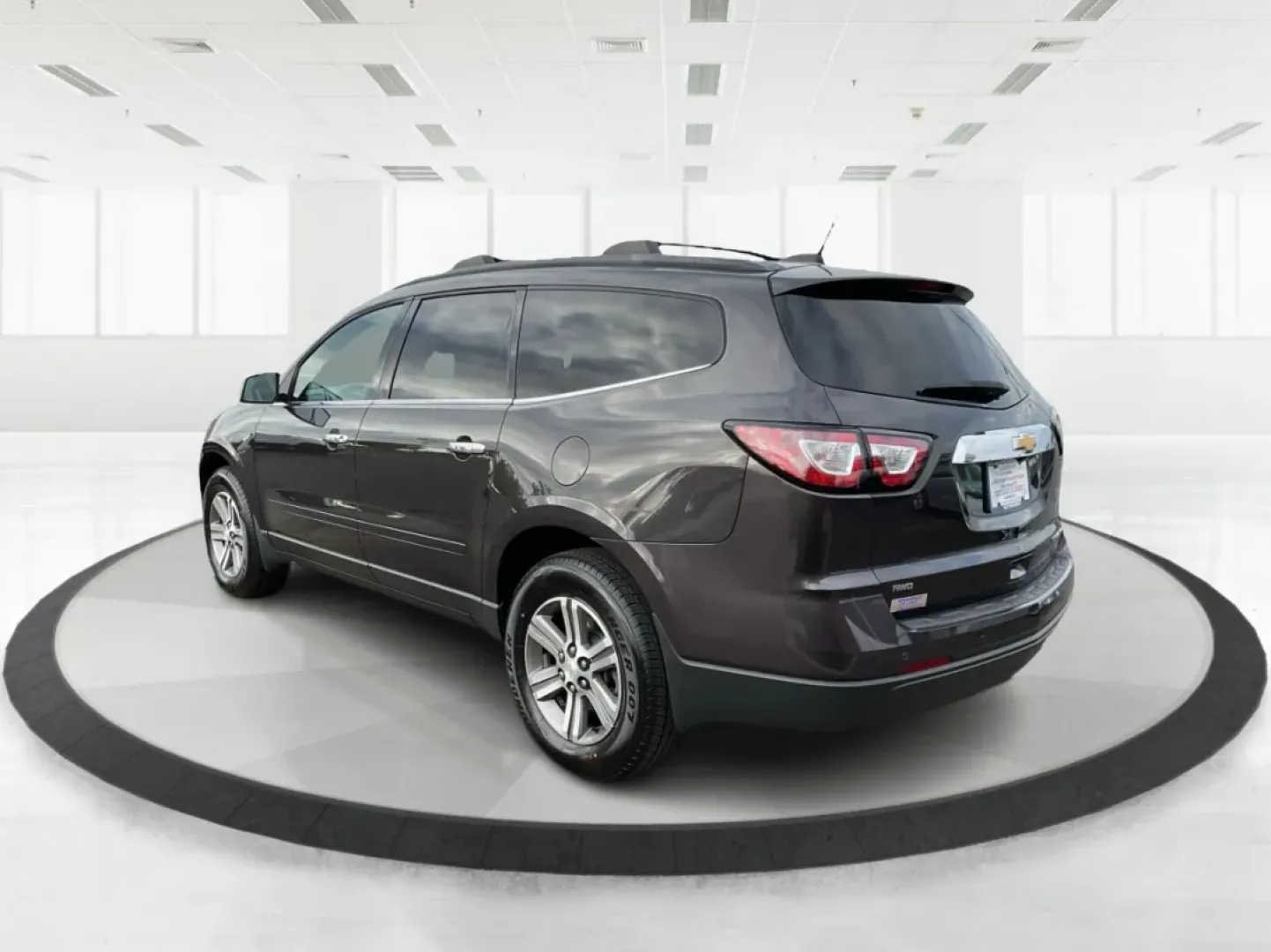 2016 Chevrolet Traverse 1LT (1GNKVGKD5GJ) with an 3.6L V-6 gasoline direct injection engine, located at 1951 S Dayton Lakeview Rd., New Carlisle, OH, 45344, (937) 908-9800, 39.890999, -84.050255 - ### Experience Adventure Every Day in the 2016 Chevrolet Traverse<br /> <br /> Are you ready to elevate your family adventures or daily commutes in a vehicle that seamlessly combines comfort, space, and capability? The 2016 Chevrolet Traverse is not just an SUV; it's your ticket to unforgettable roa - Photo#4