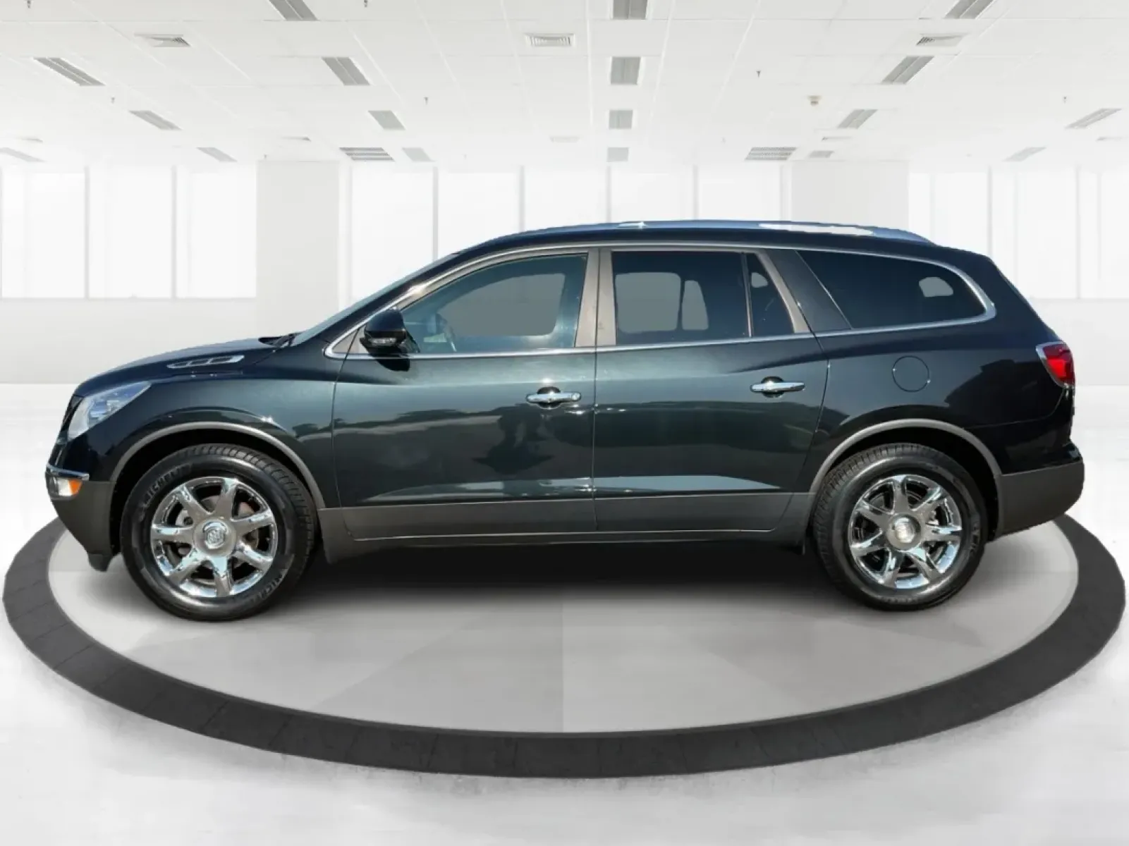 2010 Buick Enclave 2XL (5GALVCED3AJ) with an 3.6L V-6 gasoline direct injection engine, located at 4508 South Dixie Dr, Moraine, OH, 45439, (937) 908-9800, 39.689976, -84.218452 - **Experience the Ultimate Family Adventure with the 2010 Buick Enclave 2XL!**<br /> <br /> Are you ready for unforgettable family road trips or daily commutes that don't compromise on comfort? The 2010 Buick Enclave 2XL, available at Advantage Car and Credit in Moraine, OH, is your perfect companion - Photo#5