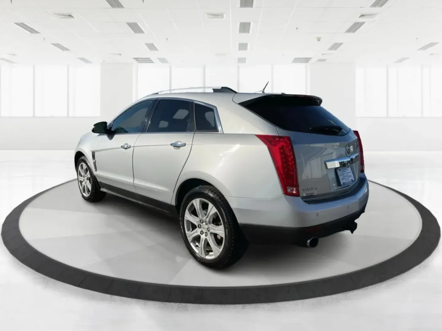 2010 Cadillac SRX Premium Collection AWD (3GYFNFEY7AS) with an 3.0L V6 DOHC 24V engine, 6-Speed Automatic transmission, located at 401 Woodman Dr, Riverside, OH, 45431, (937) 908-9800, 39.760899, -84.123421 - **Elevate Your Driving Experience with the 2010 Cadillac SRX Premium Collection AWD at Advantage Car and Credit - Riverside!**<br /> <br /> Are you searching for a vehicle that seamlessly combines style, comfort, and reliability for your daily adventures? Look no further than this stunning 2010 Cadi - Photo#4